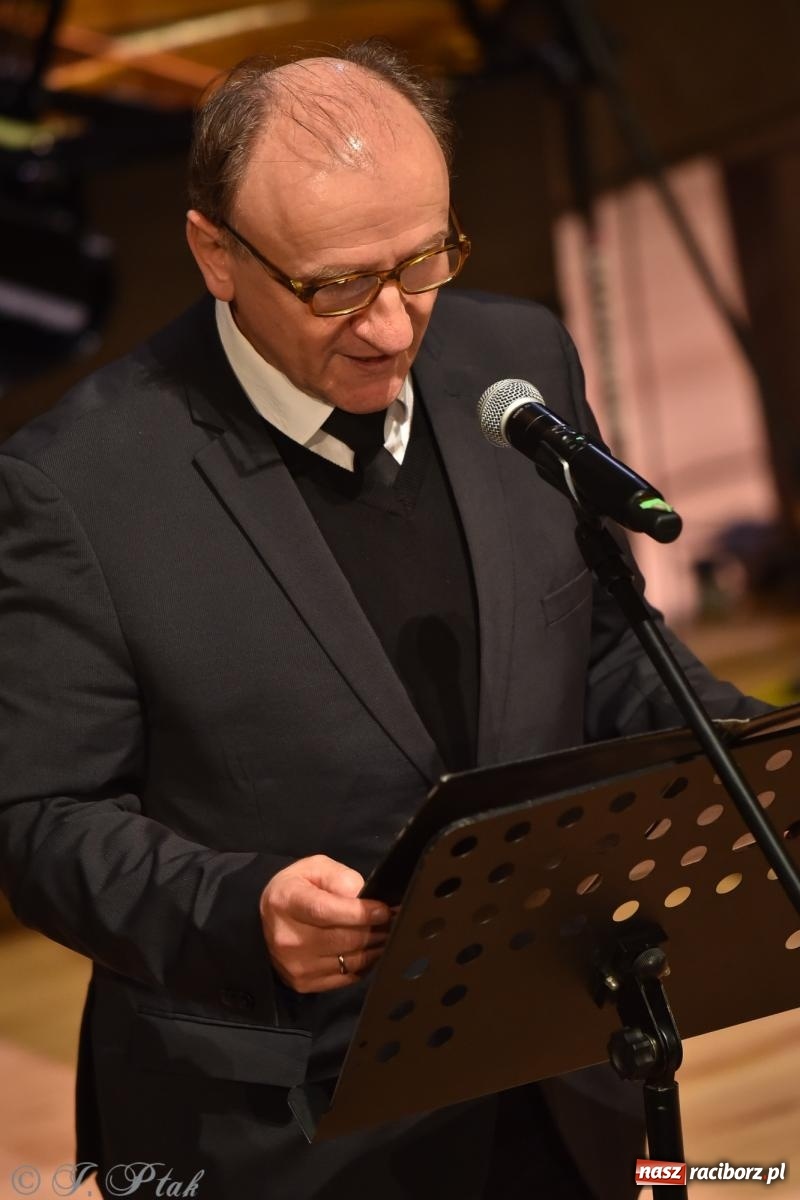 Zdjęcie w galerii na portalu naszraciborz.pl: XXIII Dni Ks. Prałata Stefana Pieczki. Wręczono medale Unitas in Veritate wiadomości z regionu