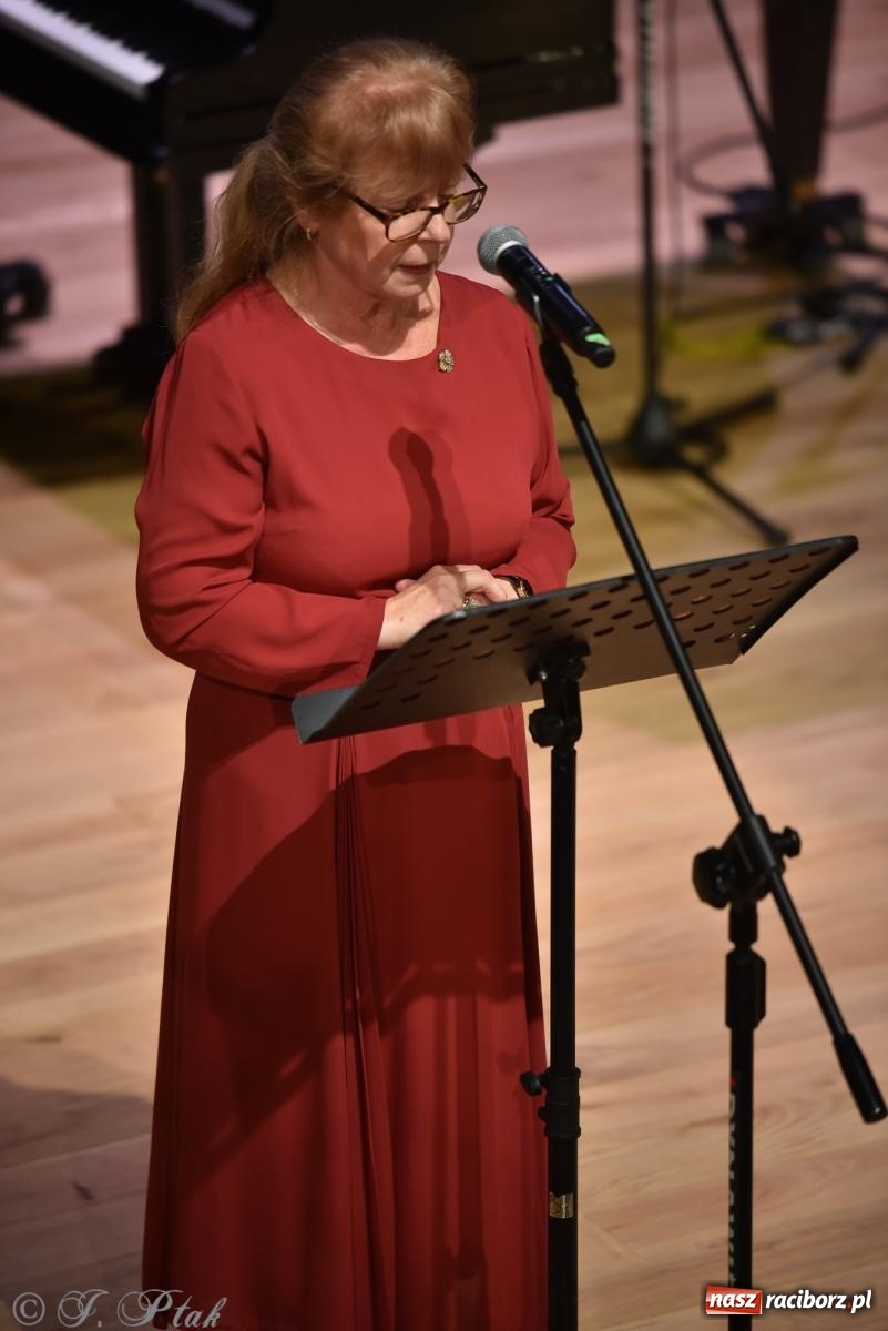 Zdjęcie w galerii na portalu naszraciborz.pl: XXIII Dni Ks. Prałata Stefana Pieczki. Wręczono medale Unitas in Veritate wiadomości z regionu