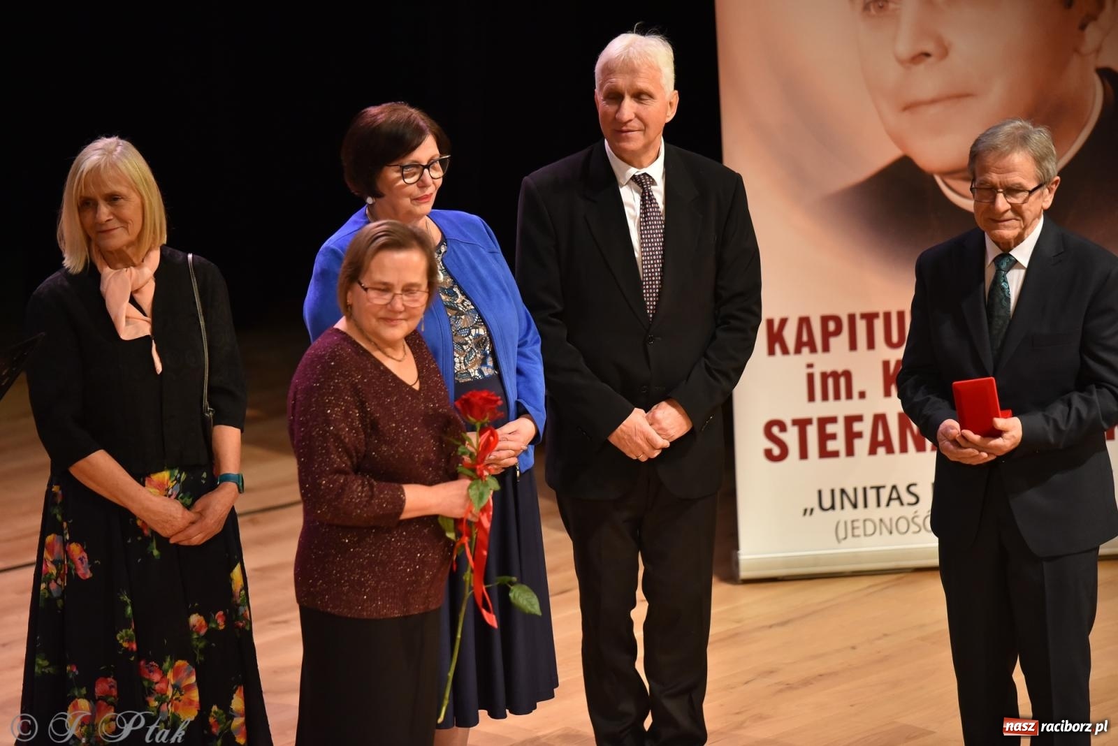 Zdjęcie w galerii na portalu naszraciborz.pl: XXIII Dni Ks. Prałata Stefana Pieczki. Wręczono medale Unitas in Veritate wiadomości z regionu