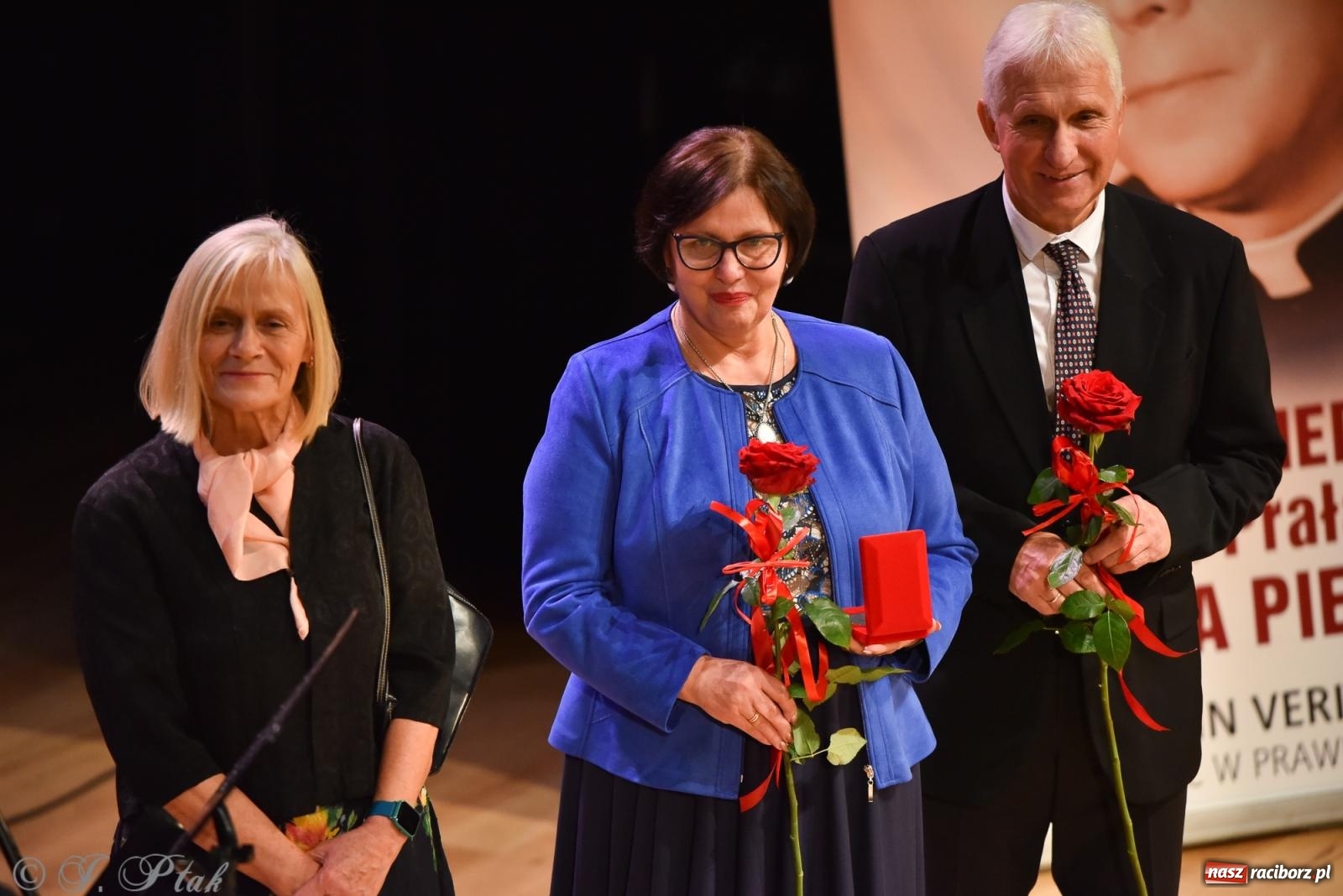 Zdjęcie w galerii na portalu naszraciborz.pl: XXIII Dni Ks. Prałata Stefana Pieczki. Wręczono medale Unitas in Veritate wiadomości z regionu