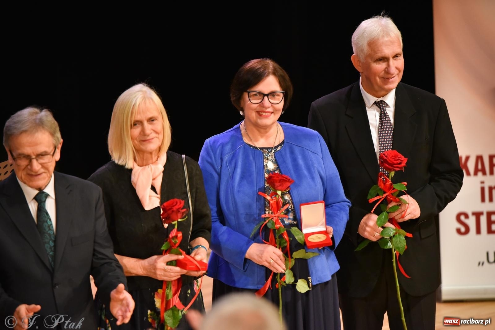 Zdjęcie w galerii na portalu naszraciborz.pl: XXIII Dni Ks. Prałata Stefana Pieczki. Wręczono medale Unitas in Veritate wiadomości z regionu