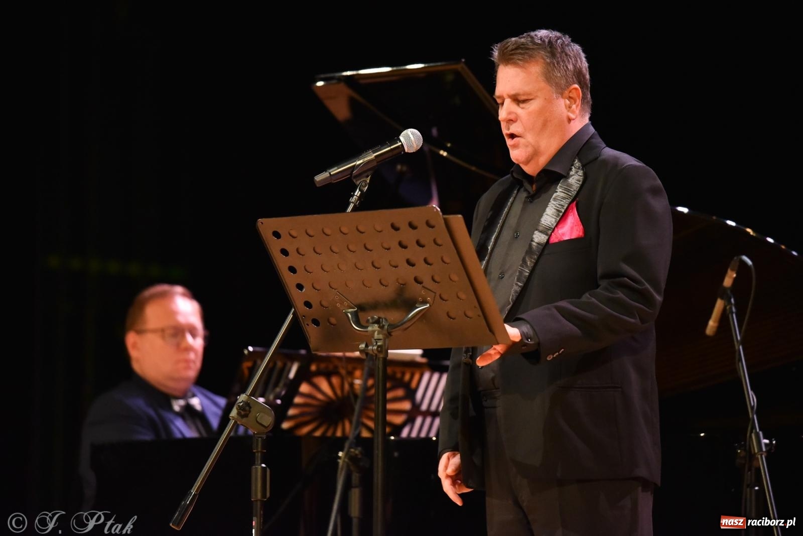 Zdjęcie w galerii na portalu naszraciborz.pl: XXIII Dni Ks. Prałata Stefana Pieczki. Wręczono medale Unitas in Veritate wiadomości z regionu