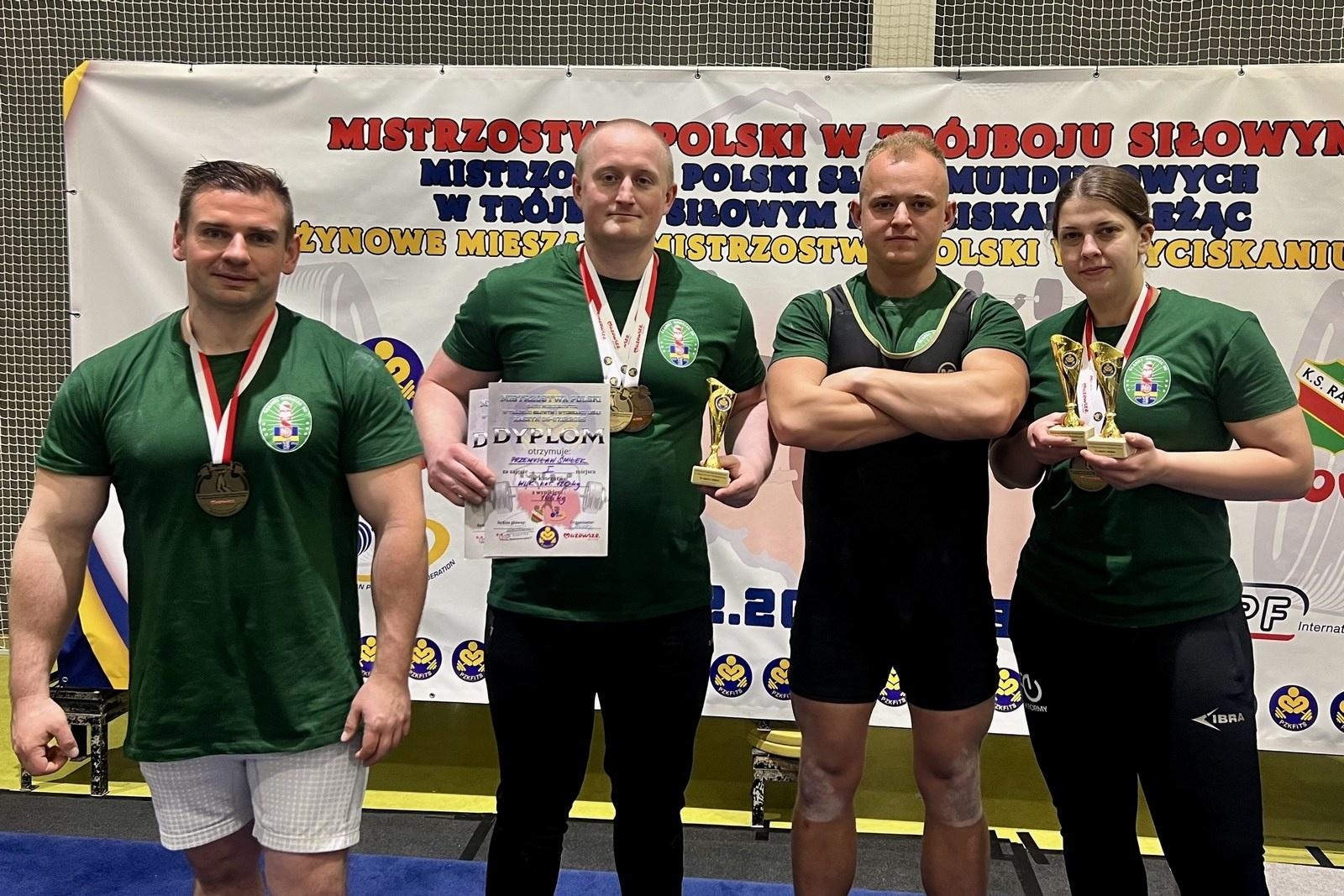 Zdjęcie w galerii na portalu naszraciborz.pl: Siłacze ze śląskiej Straży Granicznej z Raciborza rozbili system! wiadomości z regionu