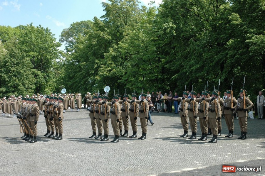 Zdjęcie w galerii na portalu naszraciborz.pl: Śląska Straż Graniczna świętuje wiadomości z regionu