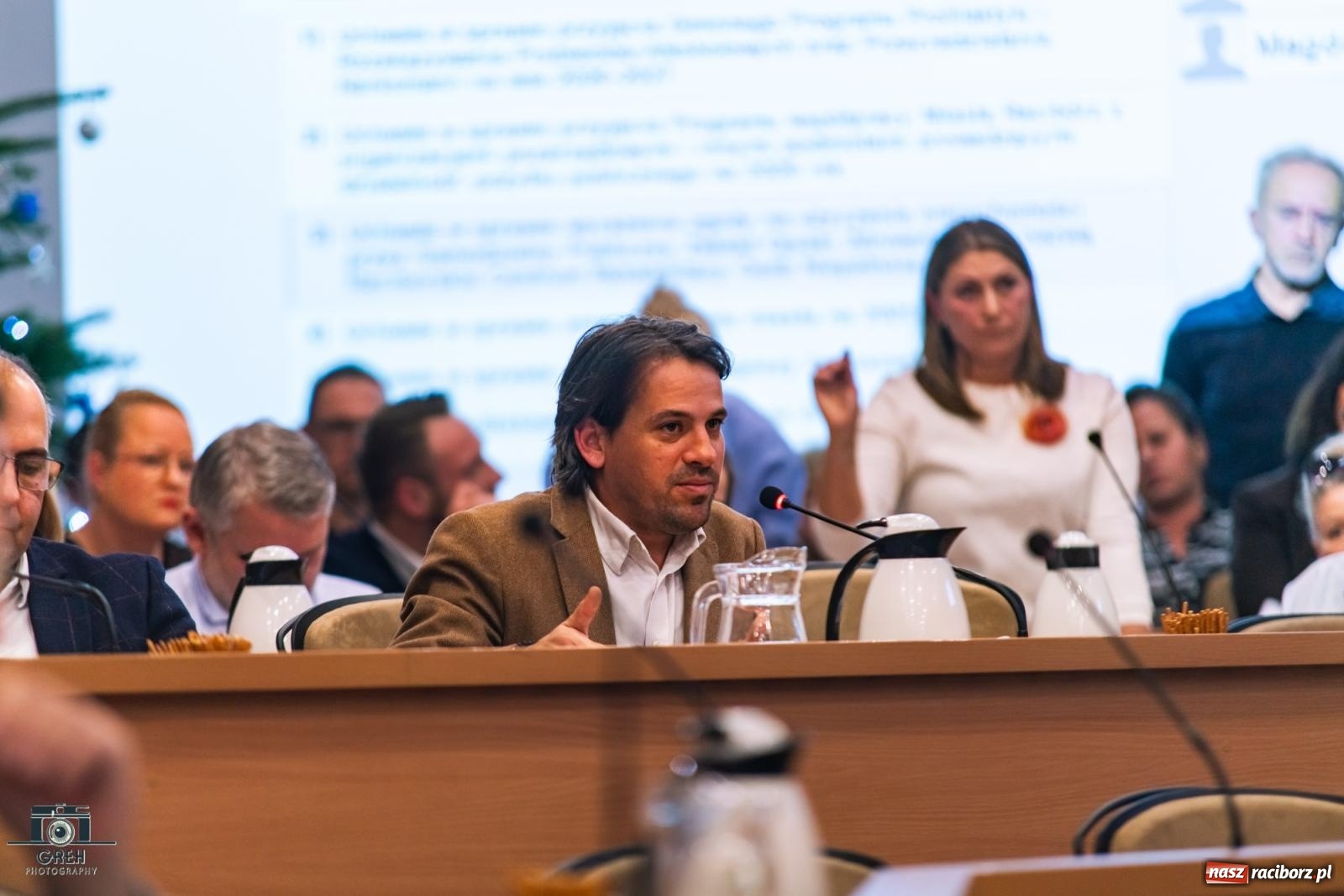 Zdjęcie w galerii na portalu naszraciborz.pl: Wisi nad nami topór. SP 13 nie składa broni i walczy o przetrwanie wiadomości z regionu