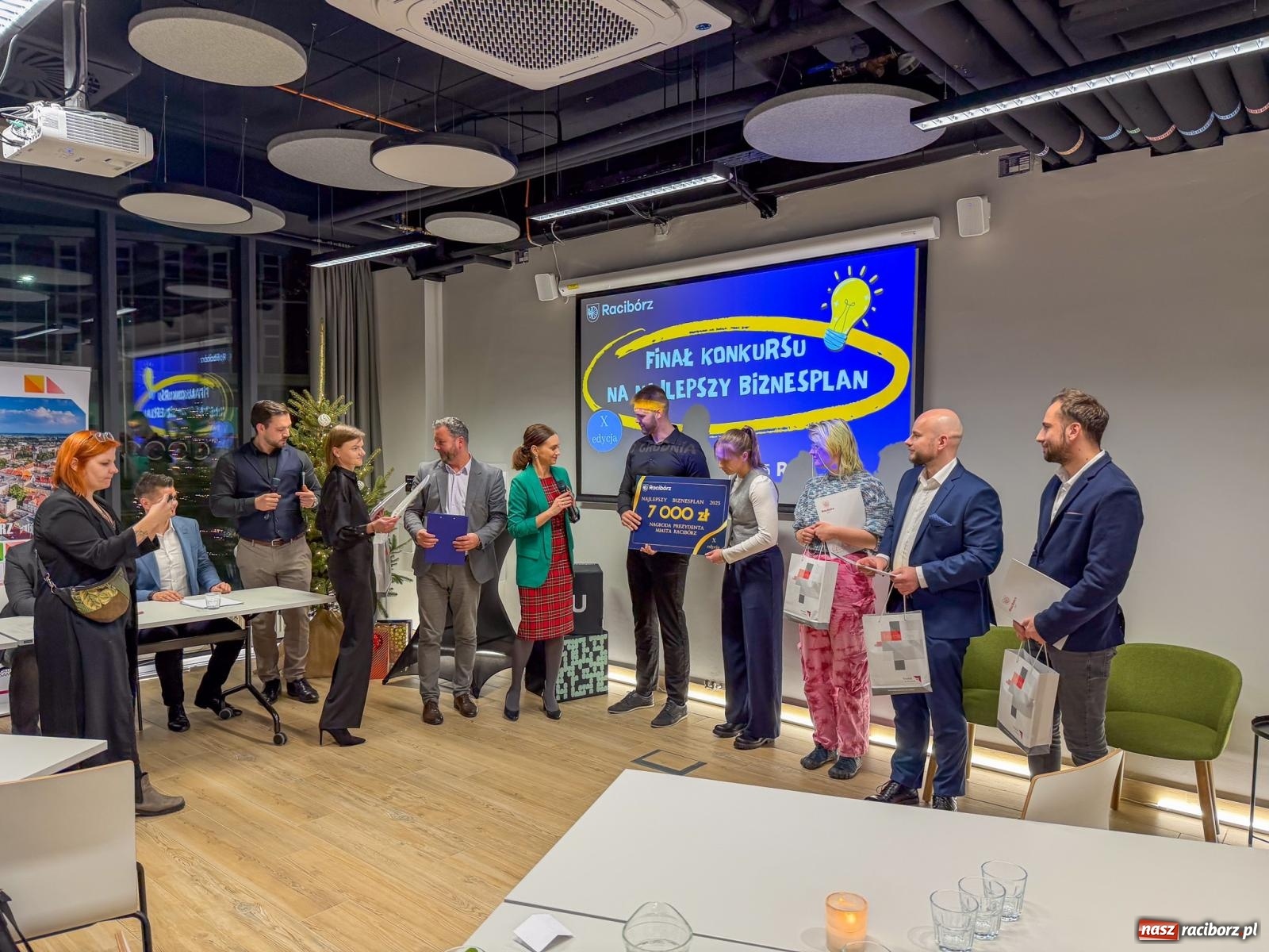 Zdjęcie w galerii na portalu naszraciborz.pl: Wybrano najlepszy raciborski biznesplan. Wygrali studenci ANS [FOTO i WIDEO] wiadomości z regionu