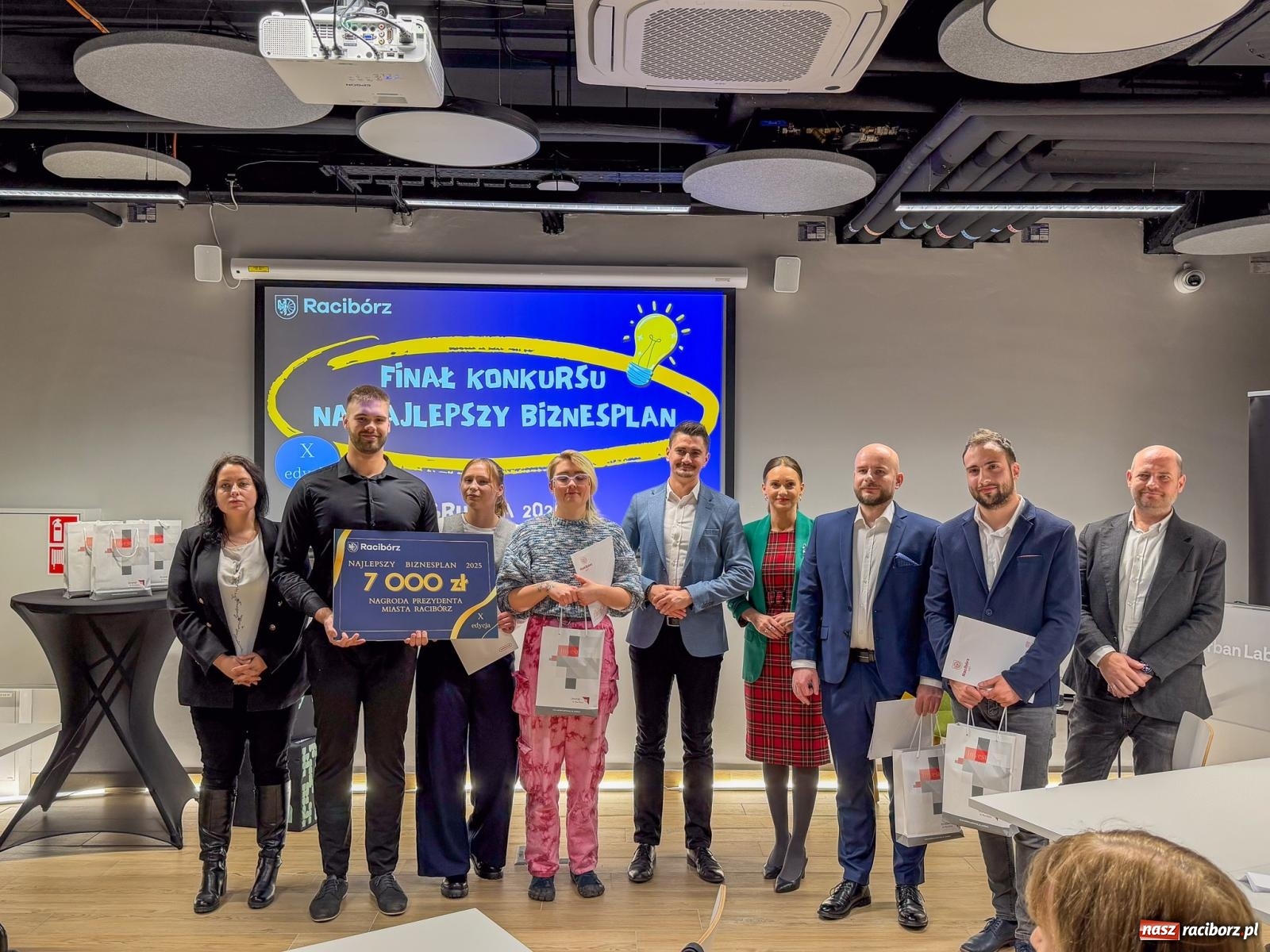 Zdjęcie w galerii na portalu naszraciborz.pl: Wybrano najlepszy raciborski biznesplan. Wygrali studenci ANS [FOTO i WIDEO] wiadomości z regionu