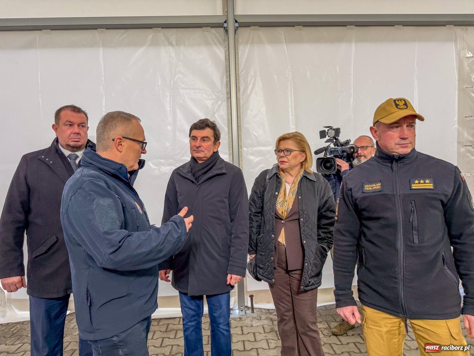 Zdjęcie w galerii na portalu naszraciborz.pl: Prezentacja rządowego wsparcia dla ochrony ludności w Pietrowicach Wielkich. Są pieniądze na nową komendę straży pożarnej w Raciborzu wiadomości z regionu