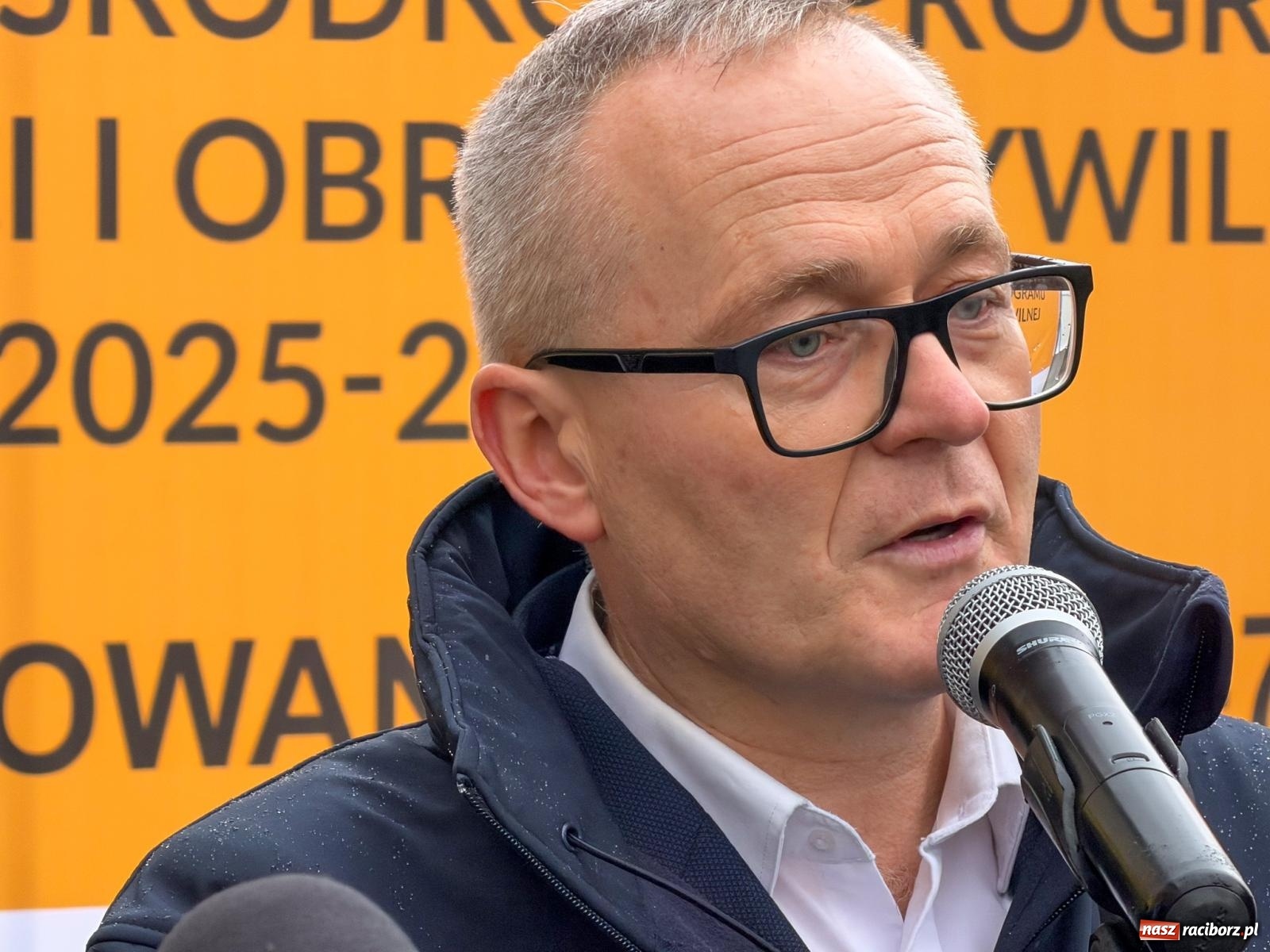 Zdjęcie w galerii na portalu naszraciborz.pl: Prezentacja rządowego wsparcia dla ochrony ludności w Pietrowicach Wielkich. Są pieniądze na nową komendę straży pożarnej w Raciborzu wiadomości z regionu