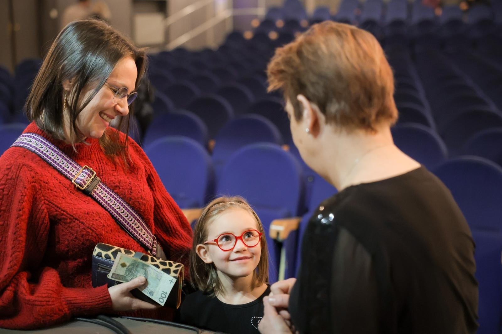 Zdjęcie w galerii na portalu naszraciborz.pl: Patsy Gamble - światowej klasy saksofonistka wystąpiła na deskach Strzechy w koncercie Gorczyca & Przyjaciele wiadomości z regionu