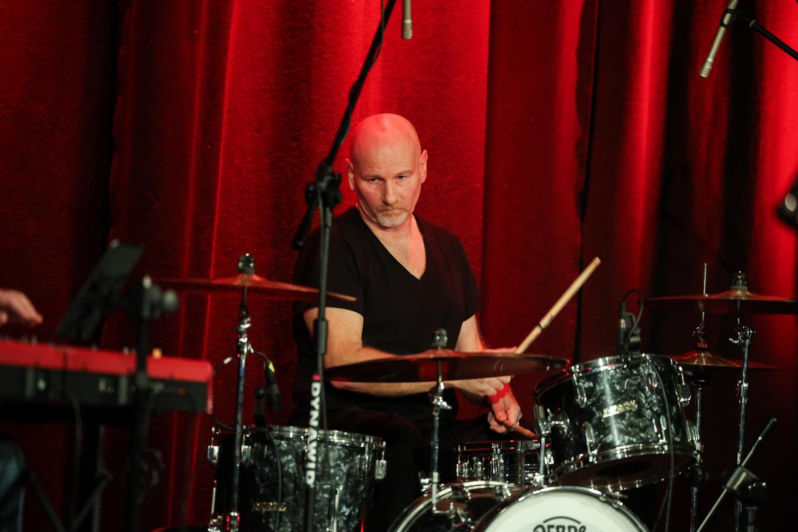 Zdjęcie w galerii na portalu naszraciborz.pl: Patsy Gamble - światowej klasy saksofonistka wystąpiła na deskach Strzechy w koncercie Gorczyca & Przyjaciele wiadomości z regionu