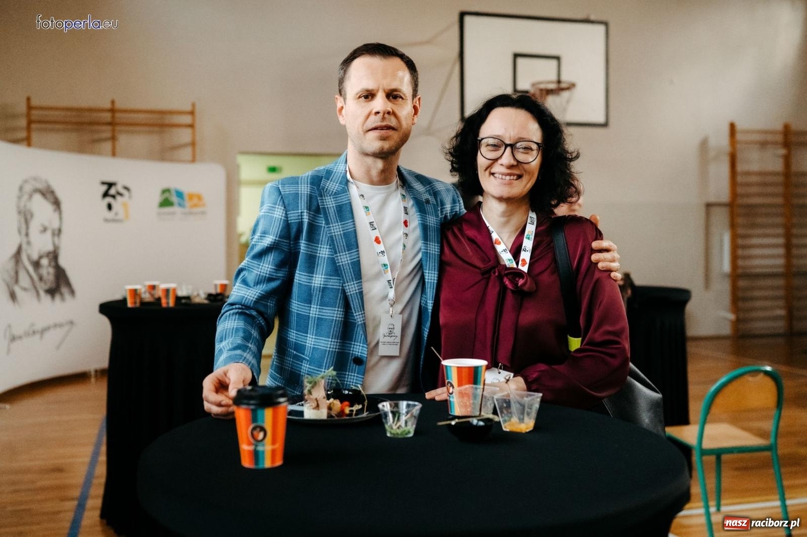 Zdjęcie w galerii na portalu naszraciborz.pl: I LO im. Jana Kasprowicza świętuje 80-lecie – gala jubileuszowa i spotkania w szkole [FOTO i WIDEO] wiadomości z regionu