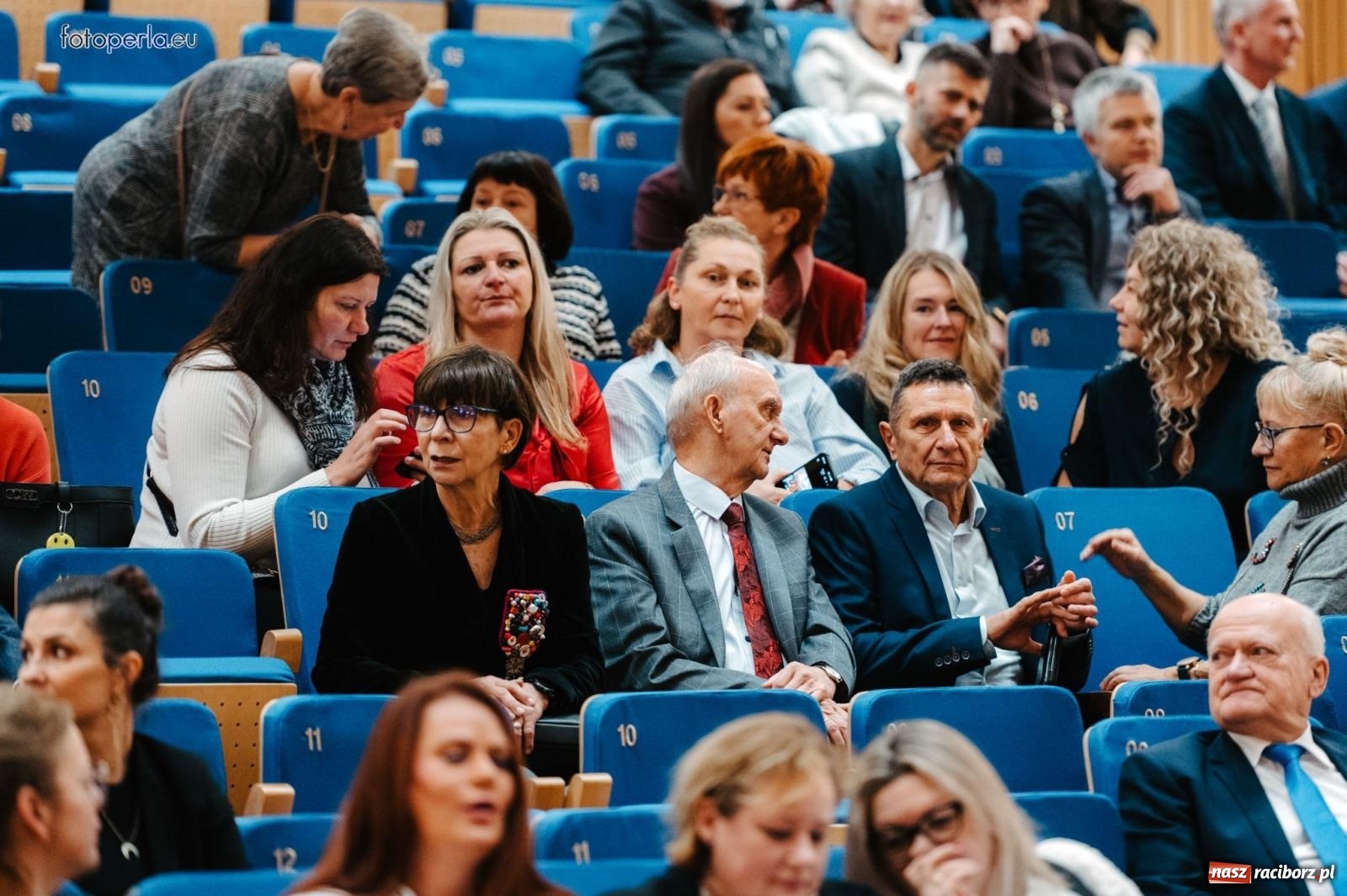 Zdjęcie w galerii na portalu naszraciborz.pl: I LO im. Jana Kasprowicza świętuje 80-lecie – gala jubileuszowa i spotkania w szkole [FOTO i WIDEO] wiadomości z regionu
