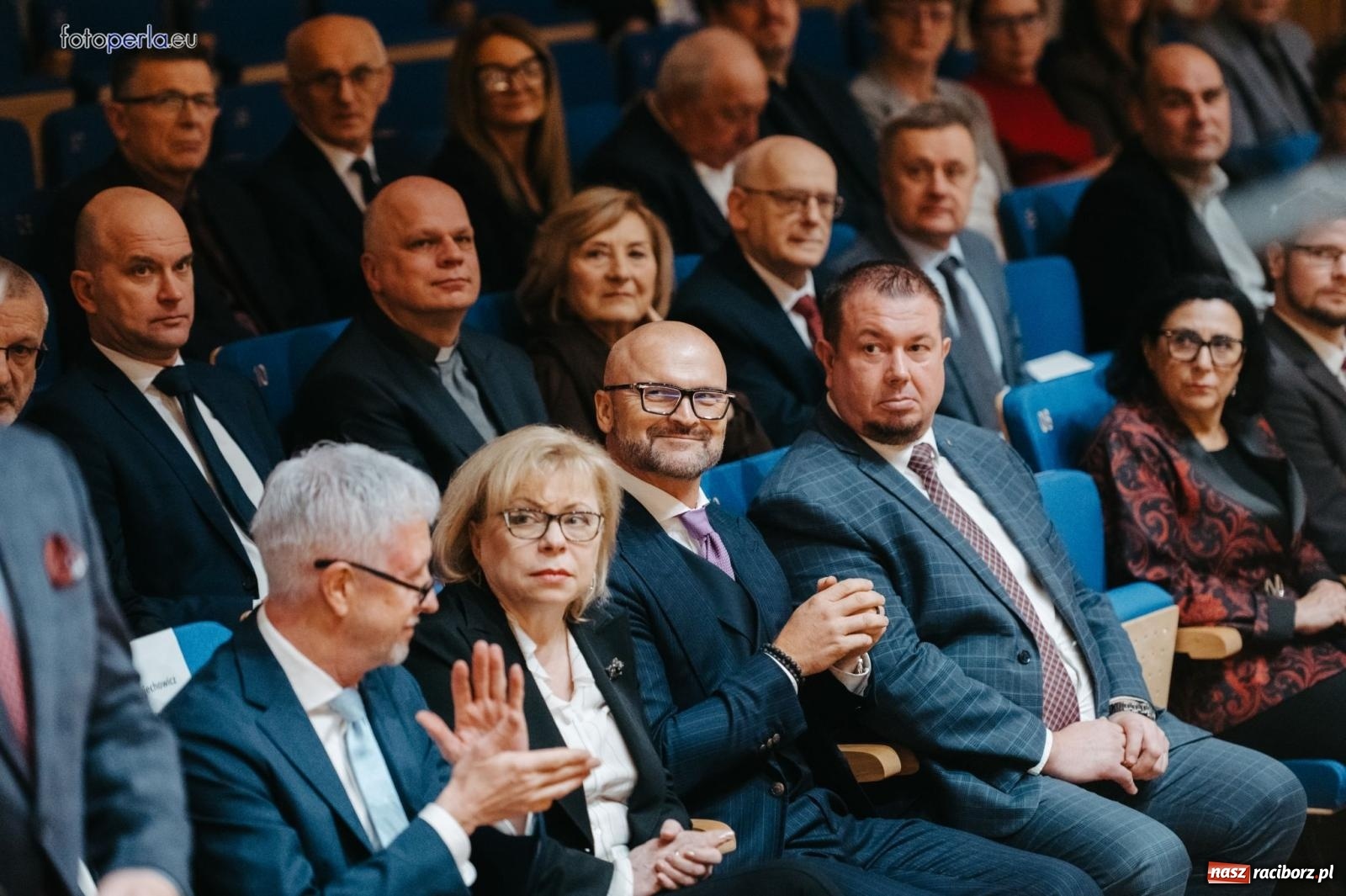 Zdjęcie w galerii na portalu naszraciborz.pl: I LO im. Jana Kasprowicza świętuje 80-lecie – gala jubileuszowa i spotkania w szkole [FOTO i WIDEO] wiadomości z regionu