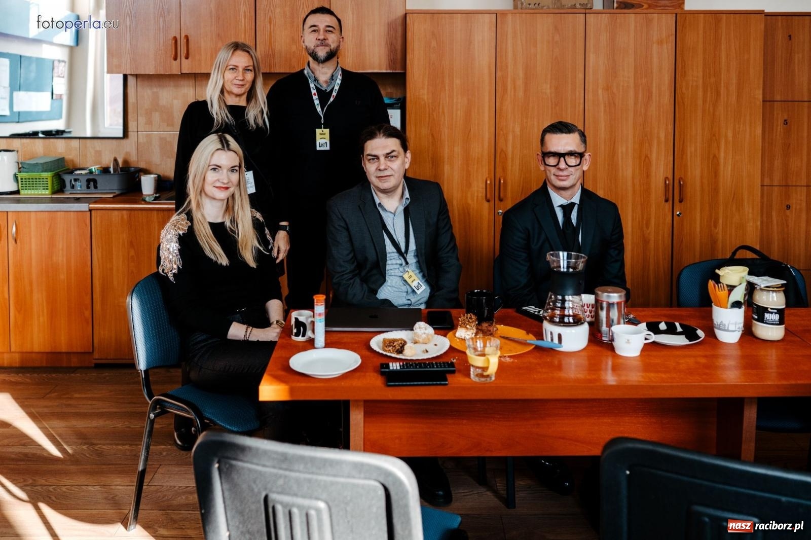 Zdjęcie w galerii na portalu naszraciborz.pl: I LO im. Jana Kasprowicza świętuje 80-lecie – gala jubileuszowa i spotkania w szkole [FOTO i WIDEO] wiadomości z regionu