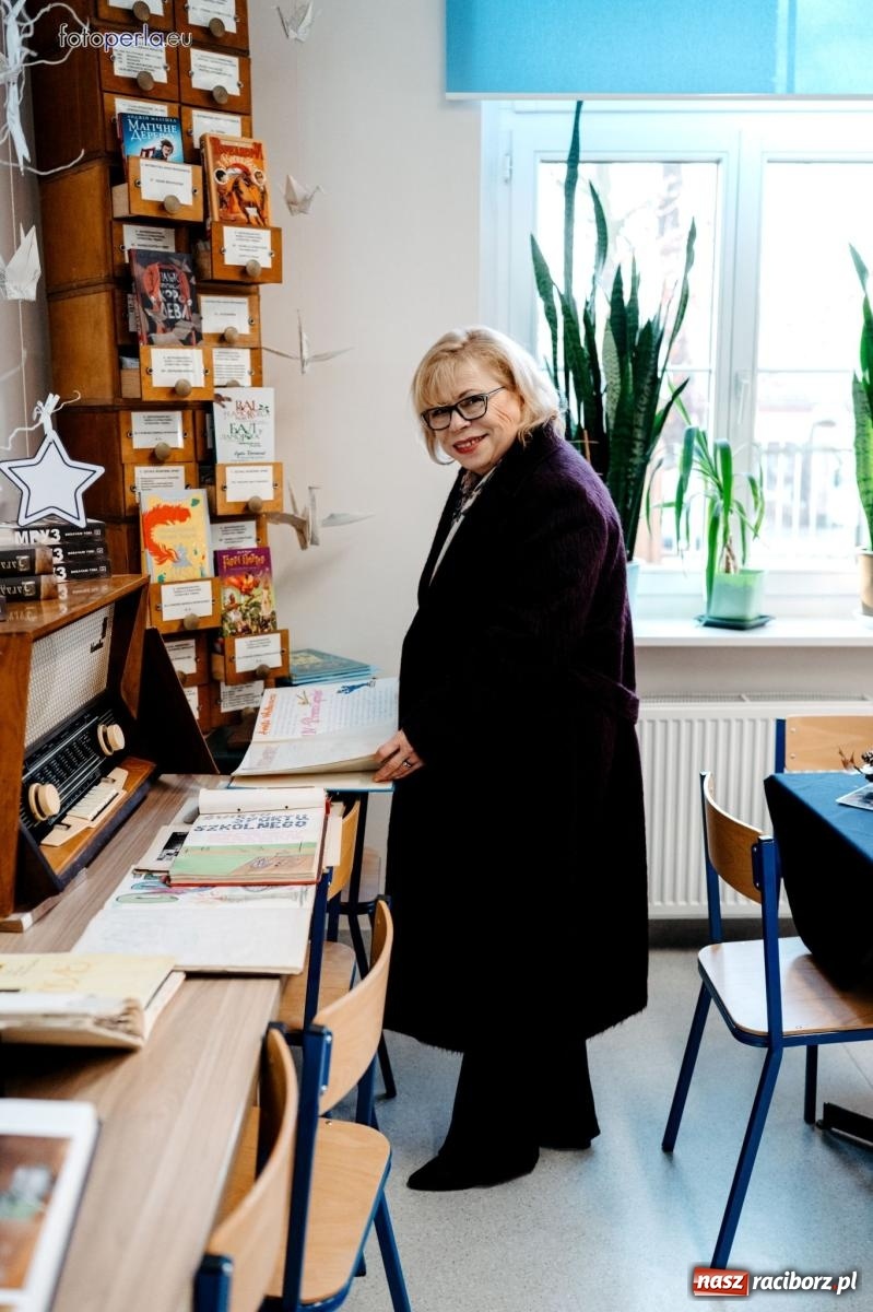 Zdjęcie w galerii na portalu naszraciborz.pl: I LO im. Jana Kasprowicza świętuje 80-lecie – gala jubileuszowa i spotkania w szkole [FOTO i WIDEO] wiadomości z regionu