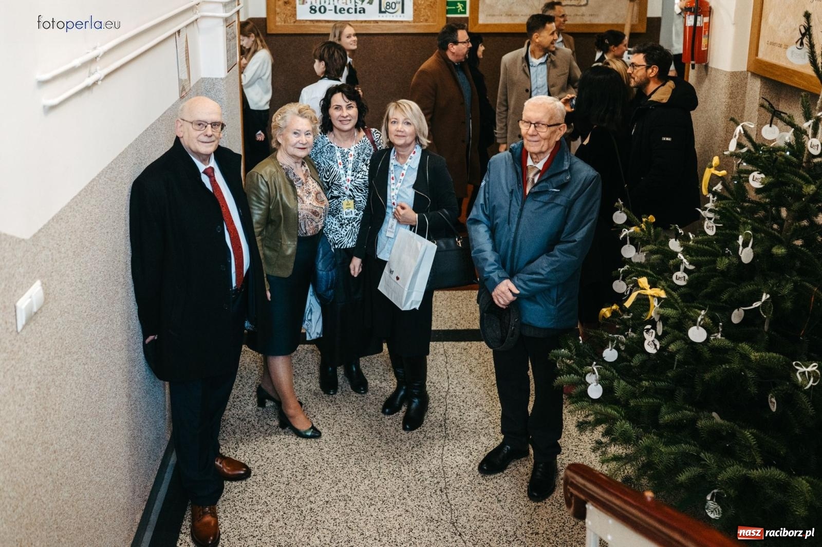Zdjęcie w galerii na portalu naszraciborz.pl: I LO im. Jana Kasprowicza świętuje 80-lecie – gala jubileuszowa i spotkania w szkole [FOTO i WIDEO] wiadomości z regionu