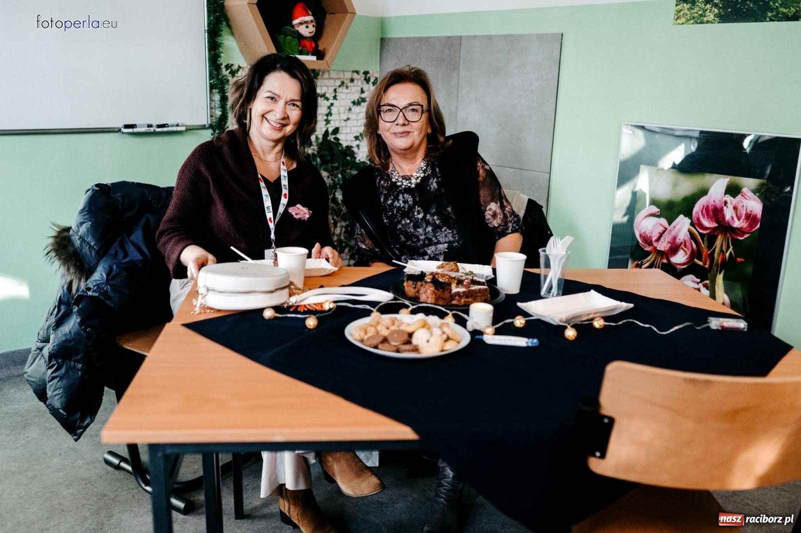 Zdjęcie w galerii na portalu naszraciborz.pl: I LO im. Jana Kasprowicza świętuje 80-lecie – gala jubileuszowa i spotkania w szkole [FOTO i WIDEO] wiadomości z regionu