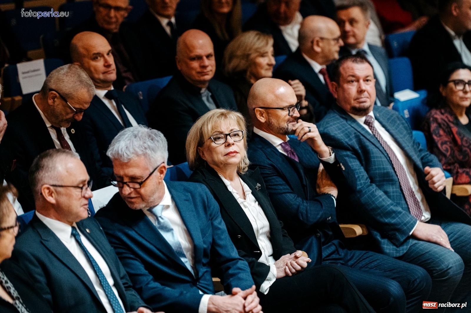 Zdjęcie w galerii na portalu naszraciborz.pl: I LO im. Jana Kasprowicza świętuje 80-lecie – gala jubileuszowa i spotkania w szkole [FOTO i WIDEO] wiadomości z regionu