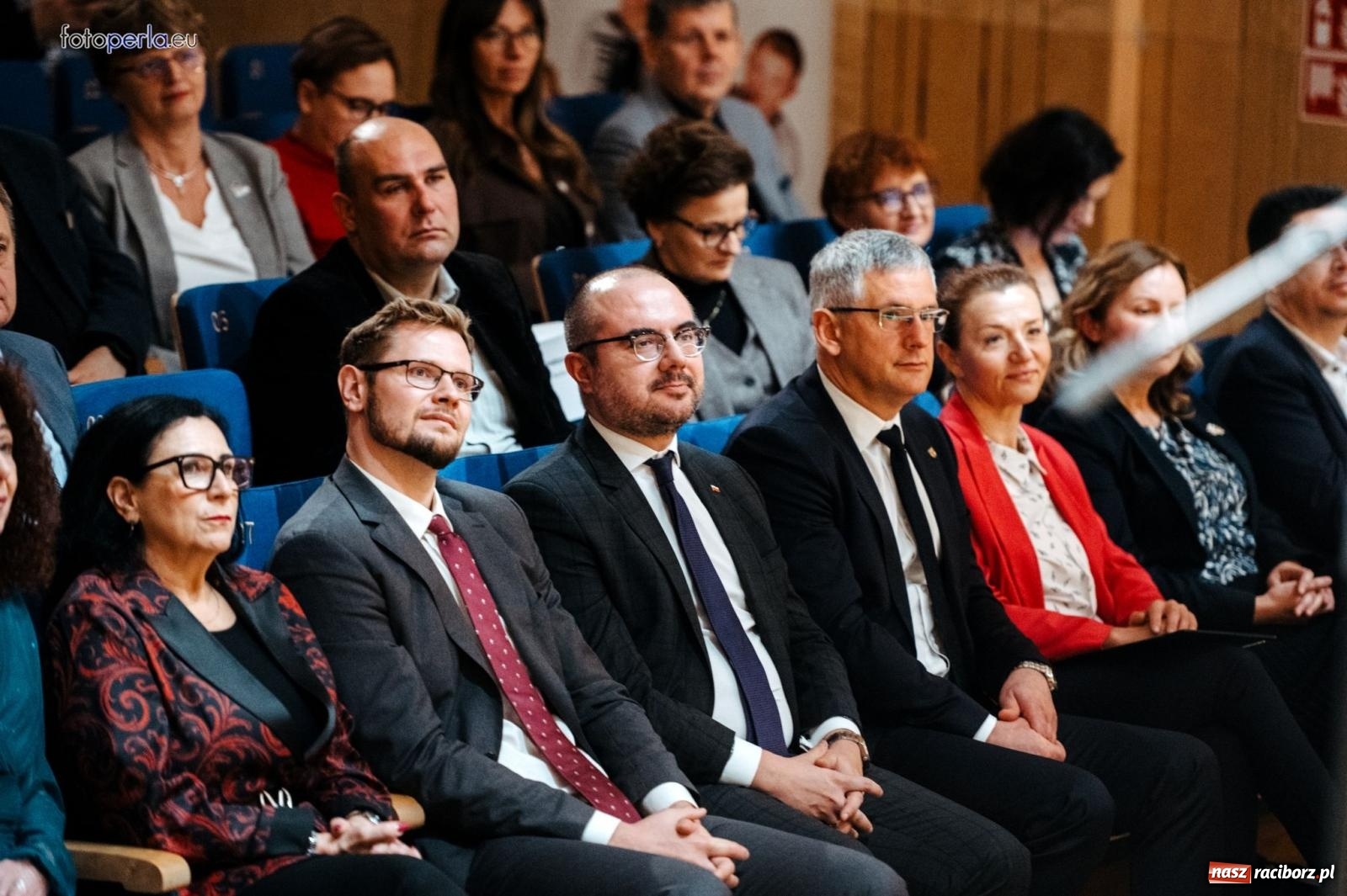 Zdjęcie w galerii na portalu naszraciborz.pl: I LO im. Jana Kasprowicza świętuje 80-lecie – gala jubileuszowa i spotkania w szkole [FOTO i WIDEO] wiadomości z regionu