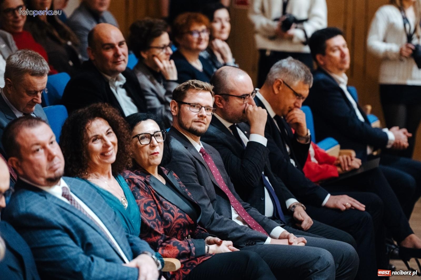Zdjęcie w galerii na portalu naszraciborz.pl: I LO im. Jana Kasprowicza świętuje 80-lecie – gala jubileuszowa i spotkania w szkole [FOTO i WIDEO] wiadomości z regionu