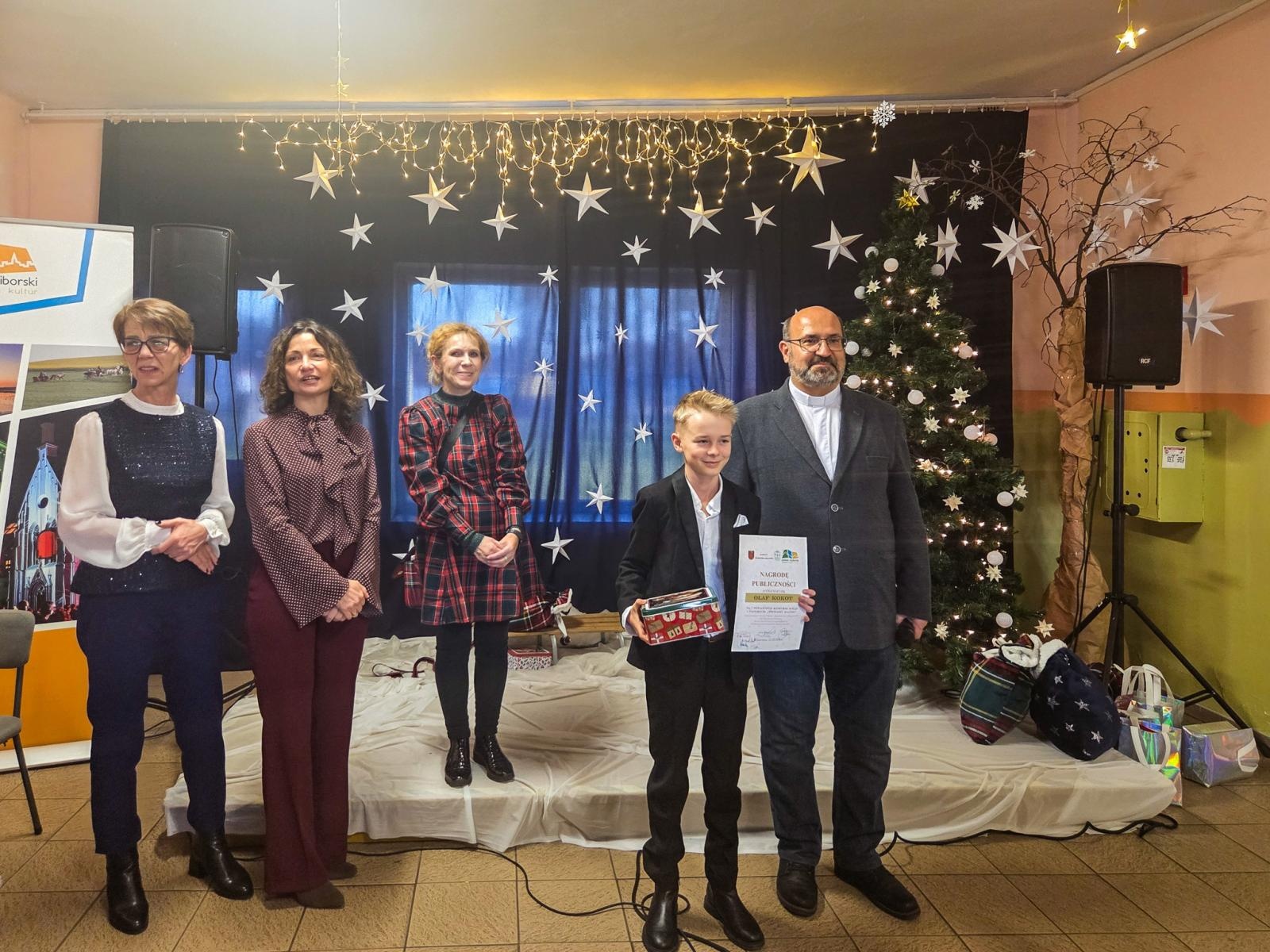 Zdjęcie w galerii na portalu naszraciborz.pl: 7. Powiatowy Konkurs Kolęd i Pastorałek Śpiewajmy Małemu! w Wojnowicach wiadomości z regionu