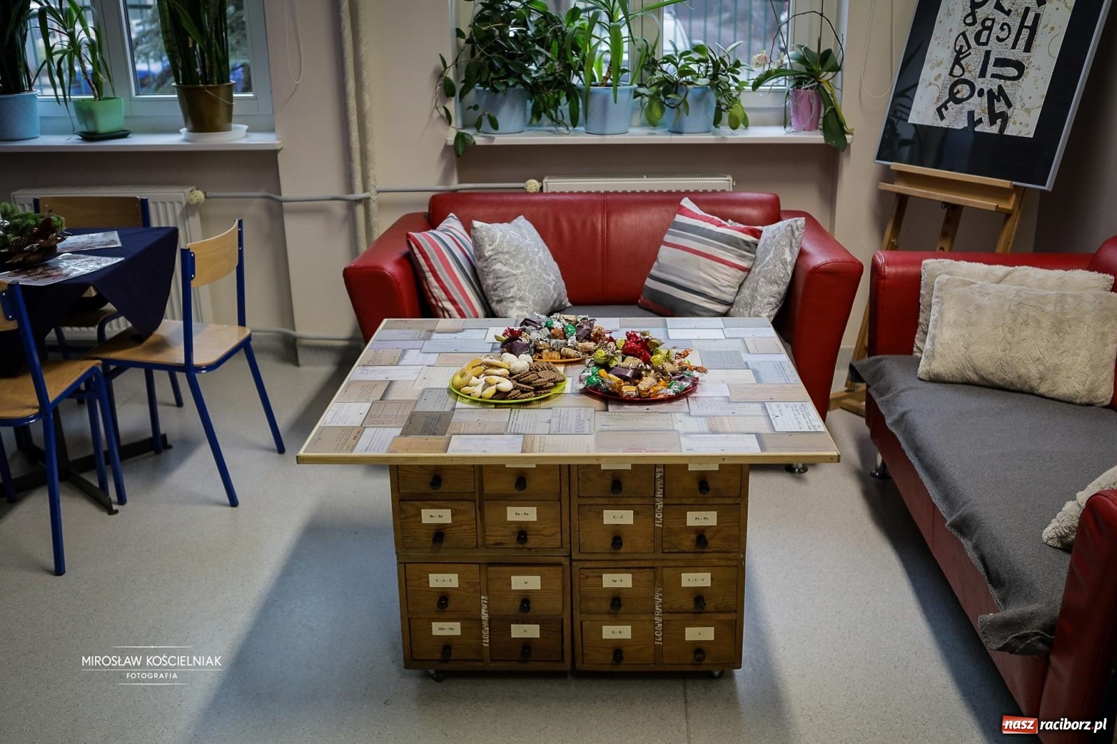 Zdjęcie w galerii na portalu naszraciborz.pl: Jesteśmy z Kasprowicza. Jubileusz 80-lecia I Liceum Ogólnokształcącego w Raciborzu na bis! [FOTO i WIDEO] wiadomości z regionu