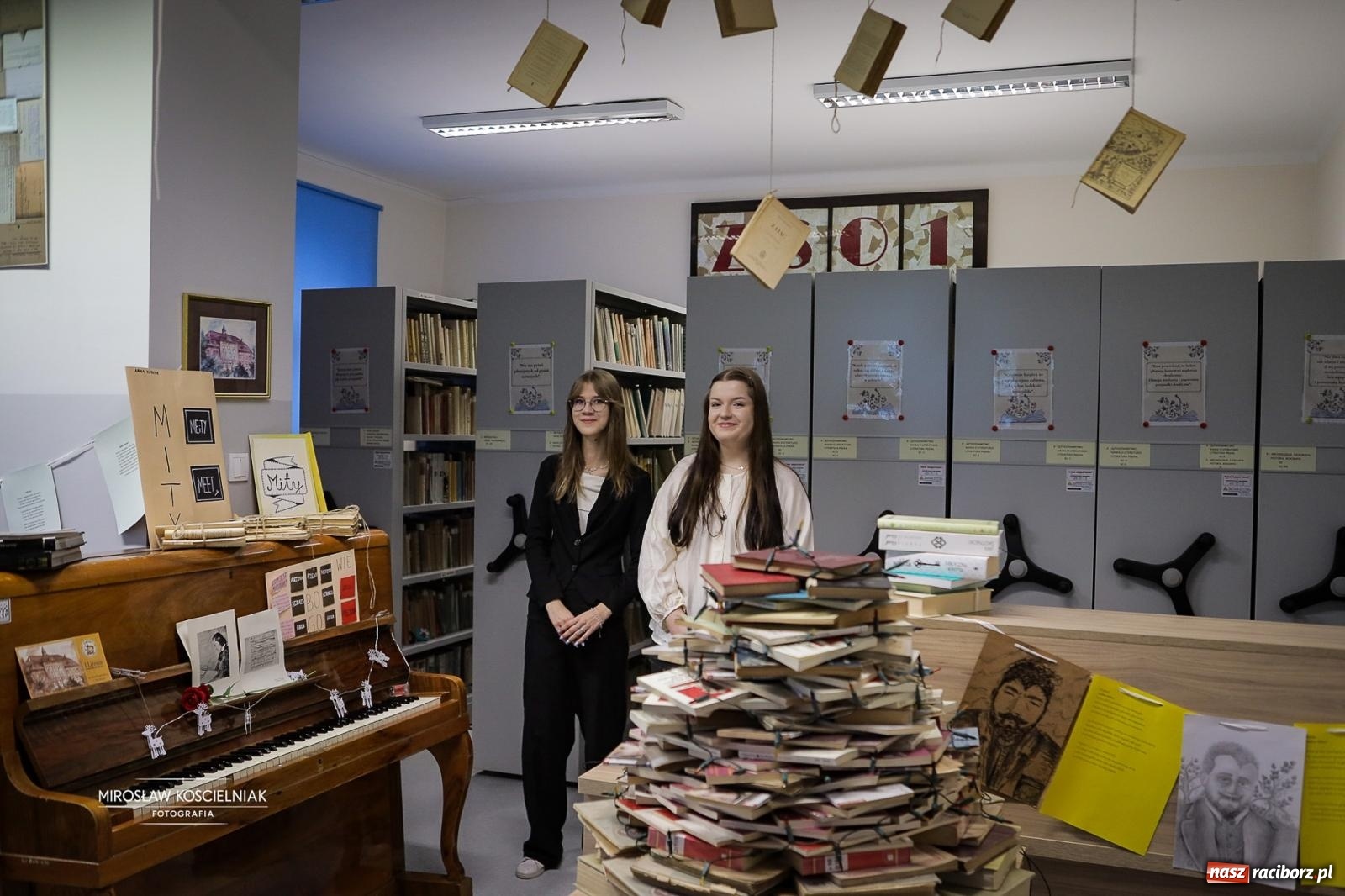 Zdjęcie w galerii na portalu naszraciborz.pl: Jesteśmy z Kasprowicza. Jubileusz 80-lecia I Liceum Ogólnokształcącego w Raciborzu na bis! [FOTO i WIDEO] wiadomości z regionu