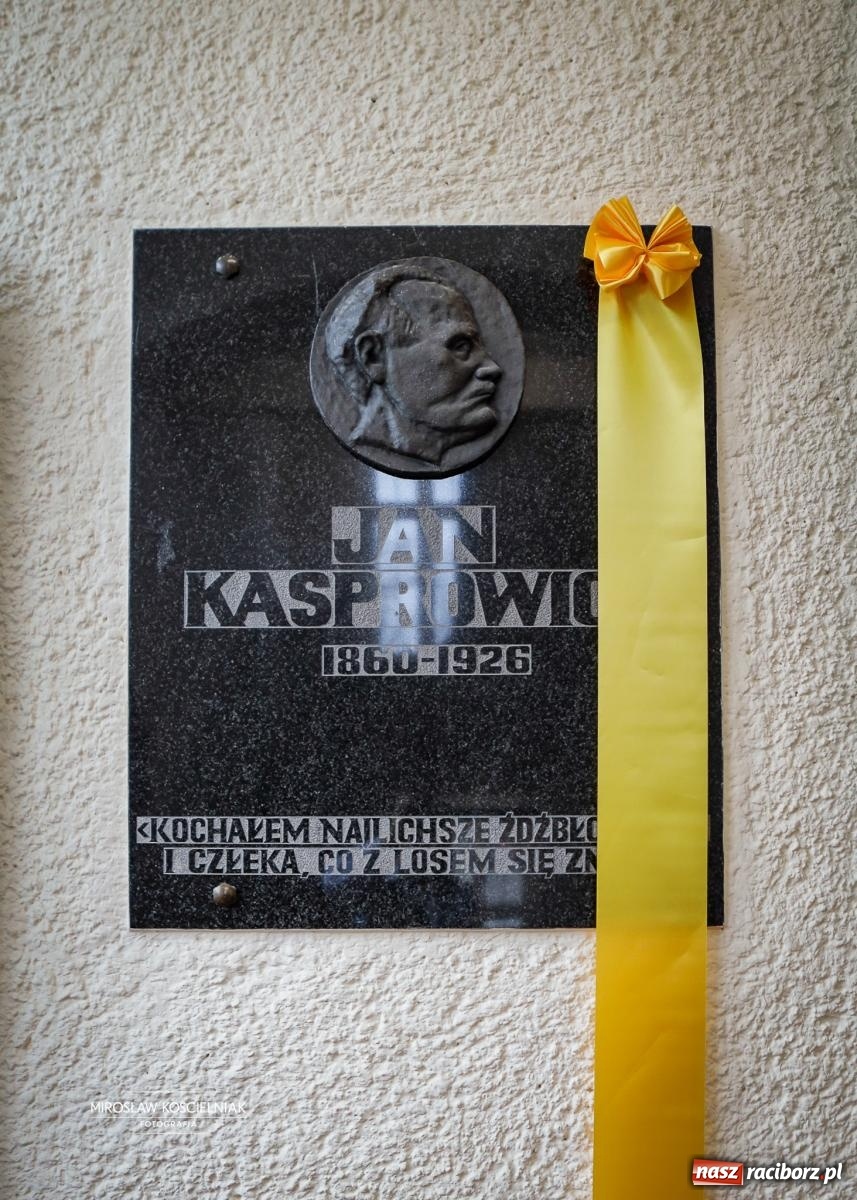 Zdjęcie w galerii na portalu naszraciborz.pl: Jesteśmy z Kasprowicza. Jubileusz 80-lecia I Liceum Ogólnokształcącego w Raciborzu na bis! [FOTO i WIDEO] wiadomości z regionu