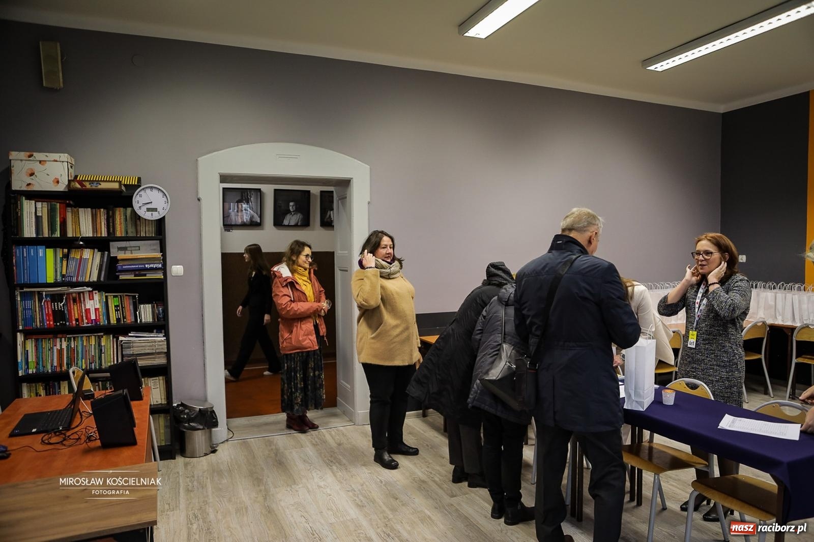 Zdjęcie w galerii na portalu naszraciborz.pl: Jesteśmy z Kasprowicza. Jubileusz 80-lecia I Liceum Ogólnokształcącego w Raciborzu na bis! [FOTO i WIDEO] wiadomości z regionu