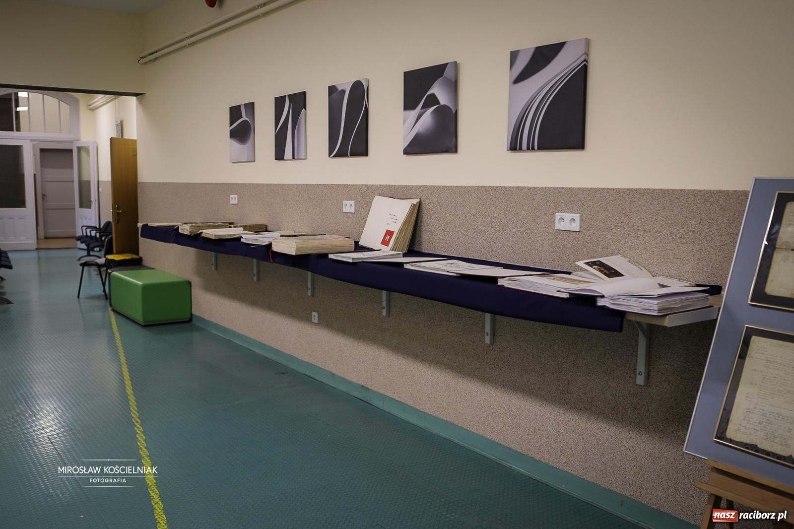 Zdjęcie w galerii na portalu naszraciborz.pl: Jesteśmy z Kasprowicza. Jubileusz 80-lecia I Liceum Ogólnokształcącego w Raciborzu na bis! [FOTO i WIDEO] wiadomości z regionu