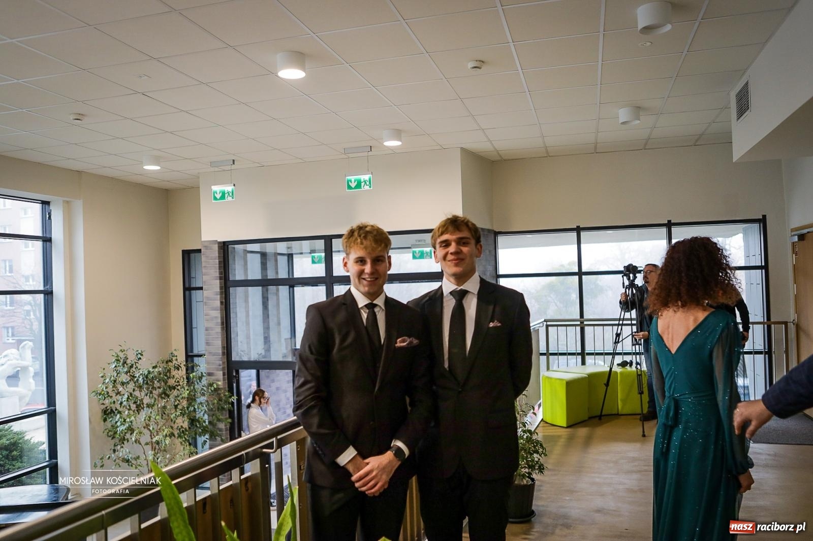 Zdjęcie w galerii na portalu naszraciborz.pl: Jesteśmy z Kasprowicza. Jubileusz 80-lecia I Liceum Ogólnokształcącego w Raciborzu na bis! [FOTO i WIDEO] wiadomości z regionu