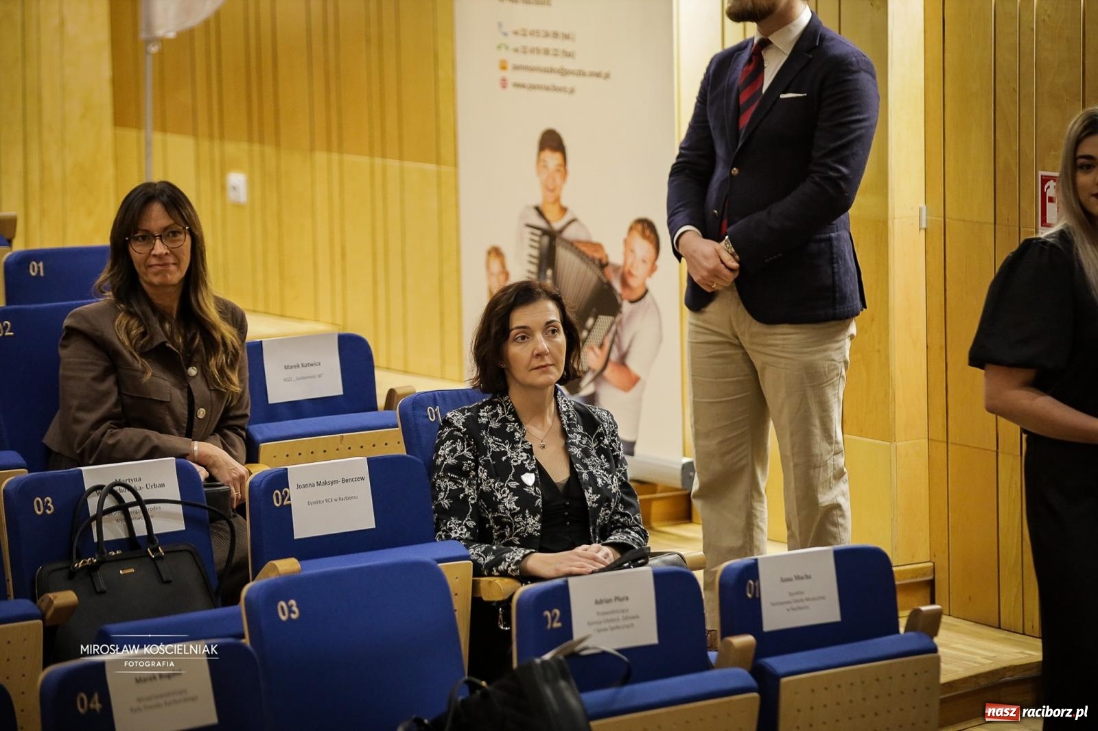Zdjęcie w galerii na portalu naszraciborz.pl: Jesteśmy z Kasprowicza. Jubileusz 80-lecia I Liceum Ogólnokształcącego w Raciborzu na bis! [FOTO i WIDEO] wiadomości z regionu