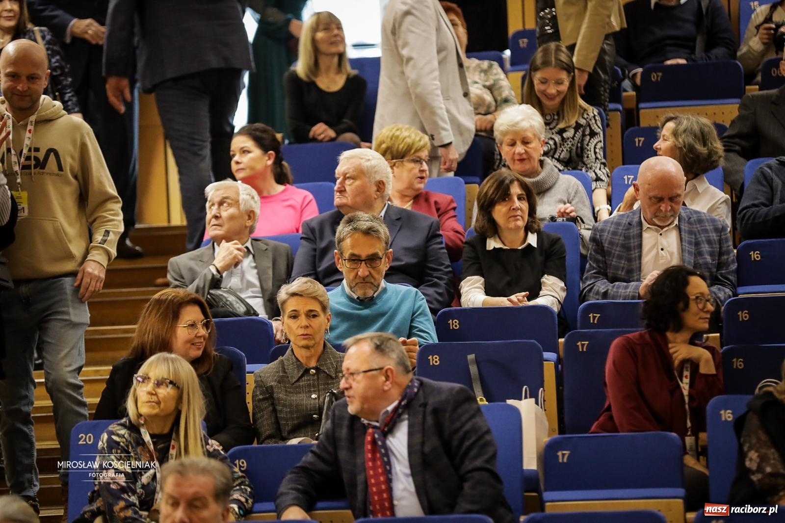 Zdjęcie w galerii na portalu naszraciborz.pl: Jesteśmy z Kasprowicza. Jubileusz 80-lecia I Liceum Ogólnokształcącego w Raciborzu na bis! [FOTO i WIDEO] wiadomości z regionu