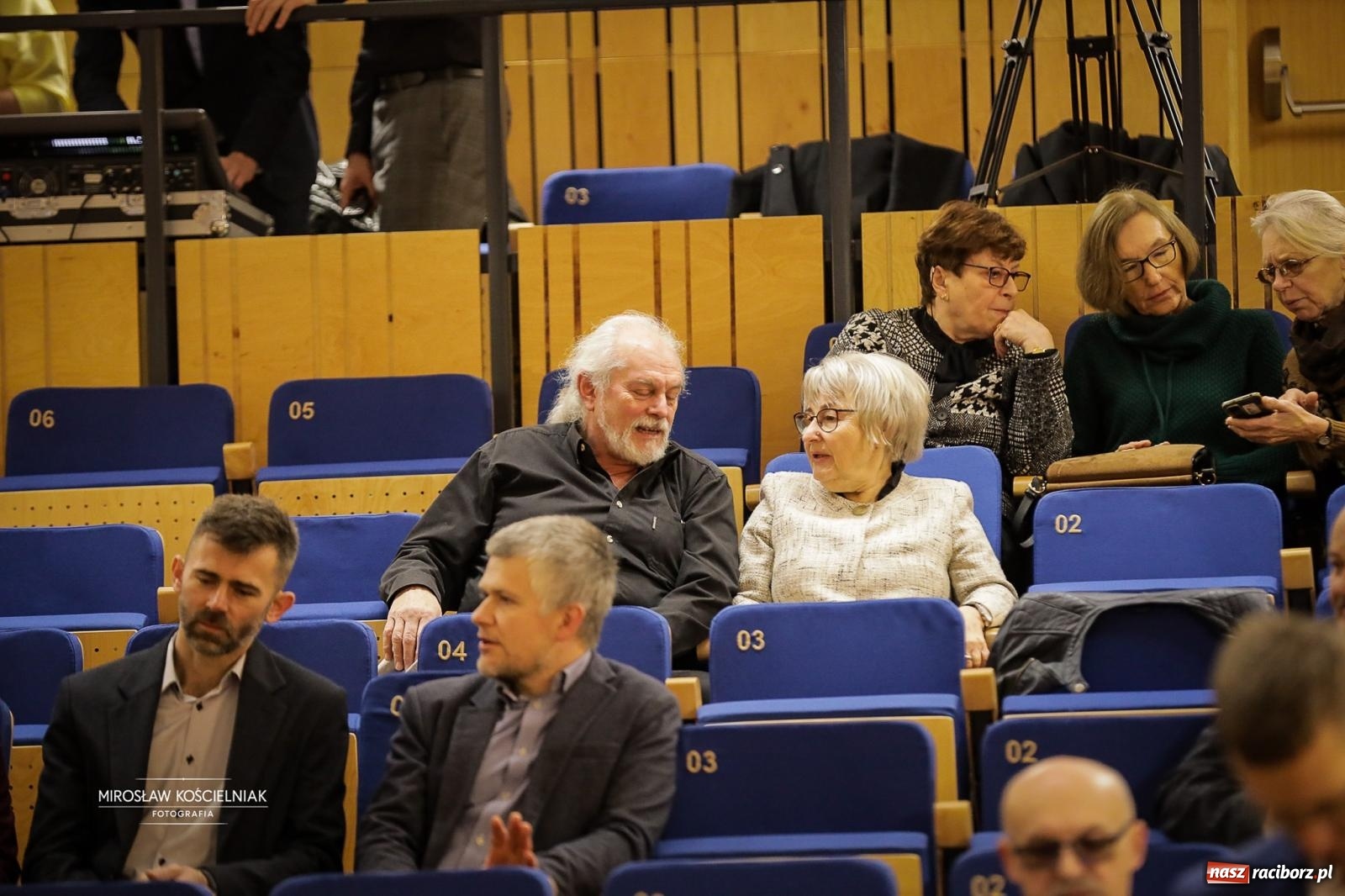 Zdjęcie w galerii na portalu naszraciborz.pl: Jesteśmy z Kasprowicza. Jubileusz 80-lecia I Liceum Ogólnokształcącego w Raciborzu na bis! [FOTO i WIDEO] wiadomości z regionu