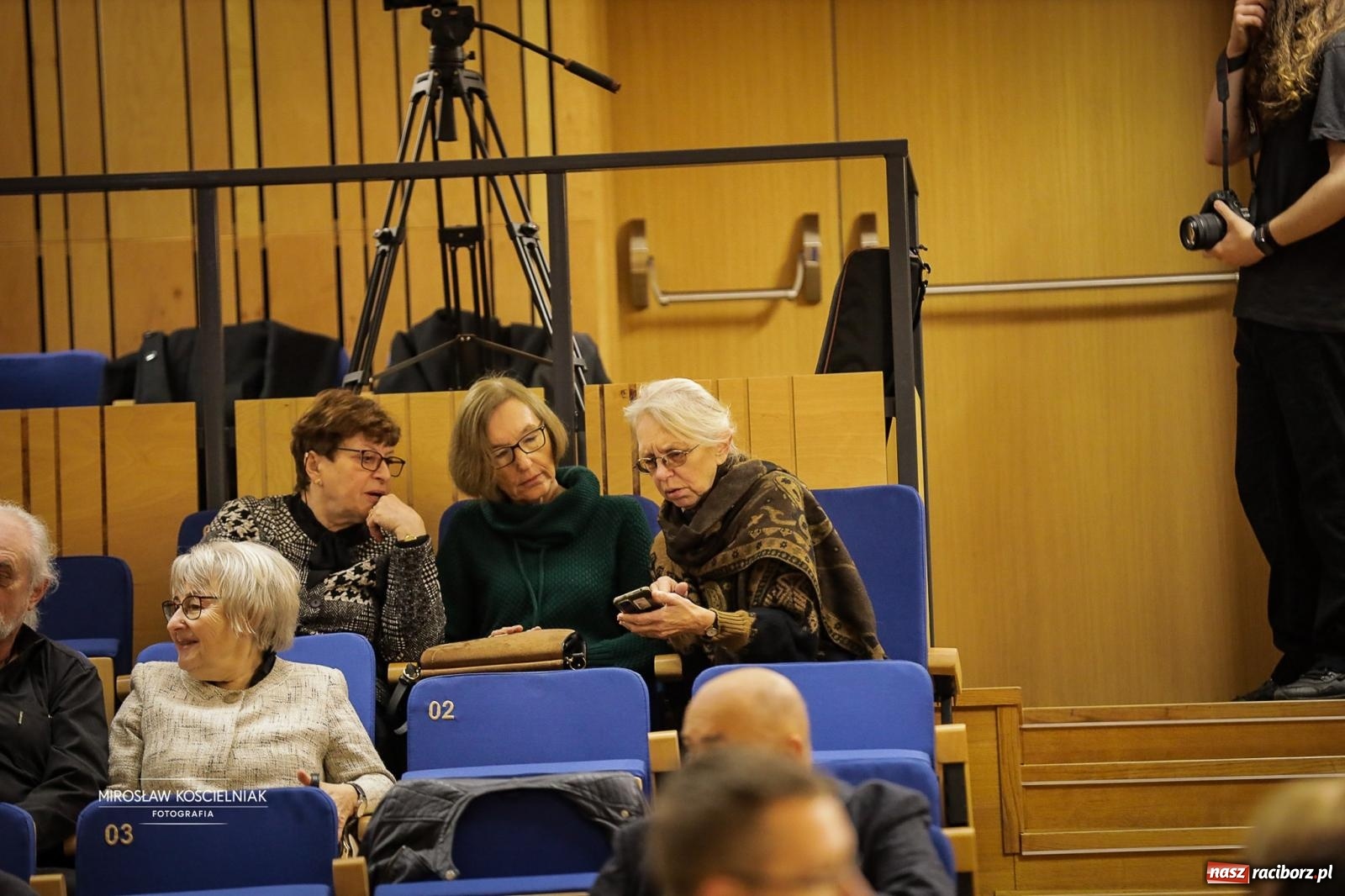 Zdjęcie w galerii na portalu naszraciborz.pl: Jesteśmy z Kasprowicza. Jubileusz 80-lecia I Liceum Ogólnokształcącego w Raciborzu na bis! [FOTO i WIDEO] wiadomości z regionu