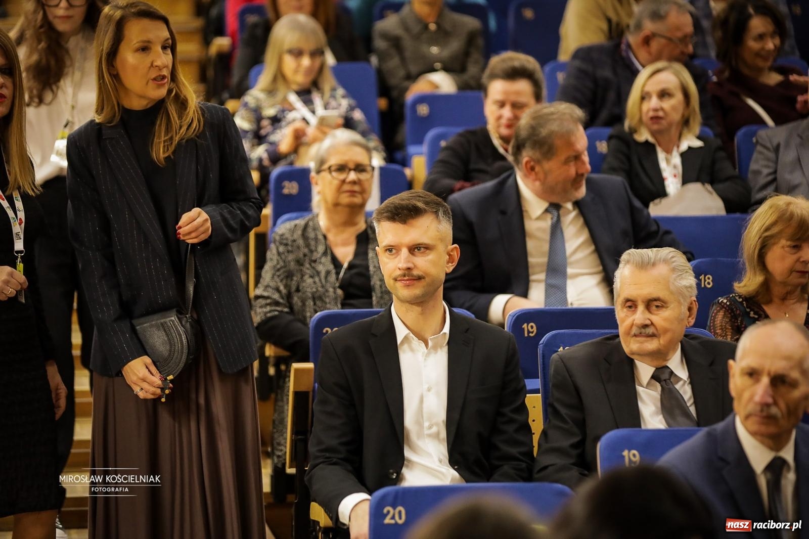 Zdjęcie w galerii na portalu naszraciborz.pl: Jesteśmy z Kasprowicza. Jubileusz 80-lecia I Liceum Ogólnokształcącego w Raciborzu na bis! [FOTO i WIDEO] wiadomości z regionu