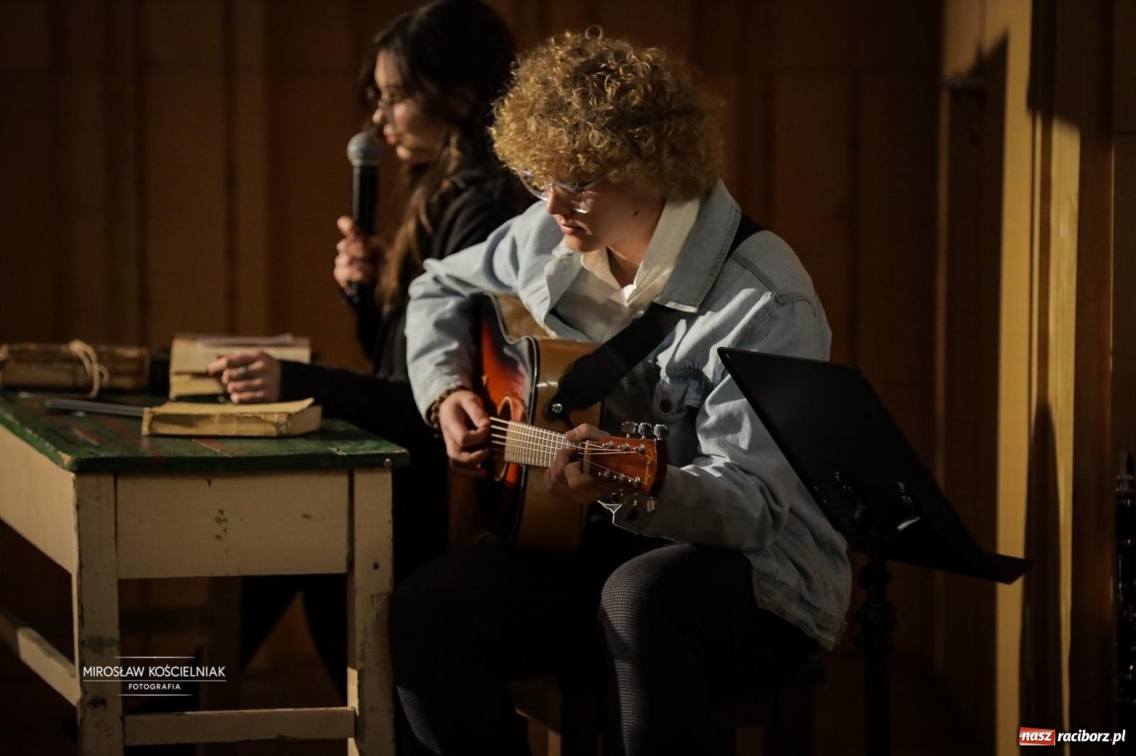 Zdjęcie w galerii na portalu naszraciborz.pl: Jesteśmy z Kasprowicza. Jubileusz 80-lecia I Liceum Ogólnokształcącego w Raciborzu na bis! [FOTO i WIDEO] wiadomości z regionu