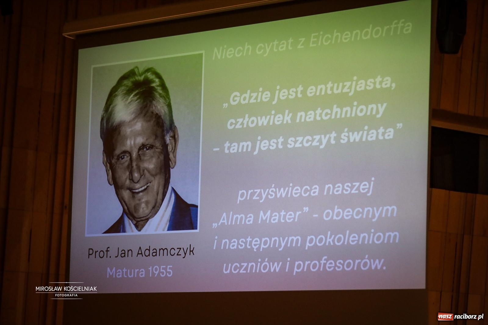 Zdjęcie w galerii na portalu naszraciborz.pl: Jesteśmy z Kasprowicza. Jubileusz 80-lecia I Liceum Ogólnokształcącego w Raciborzu na bis! [FOTO i WIDEO] wiadomości z regionu