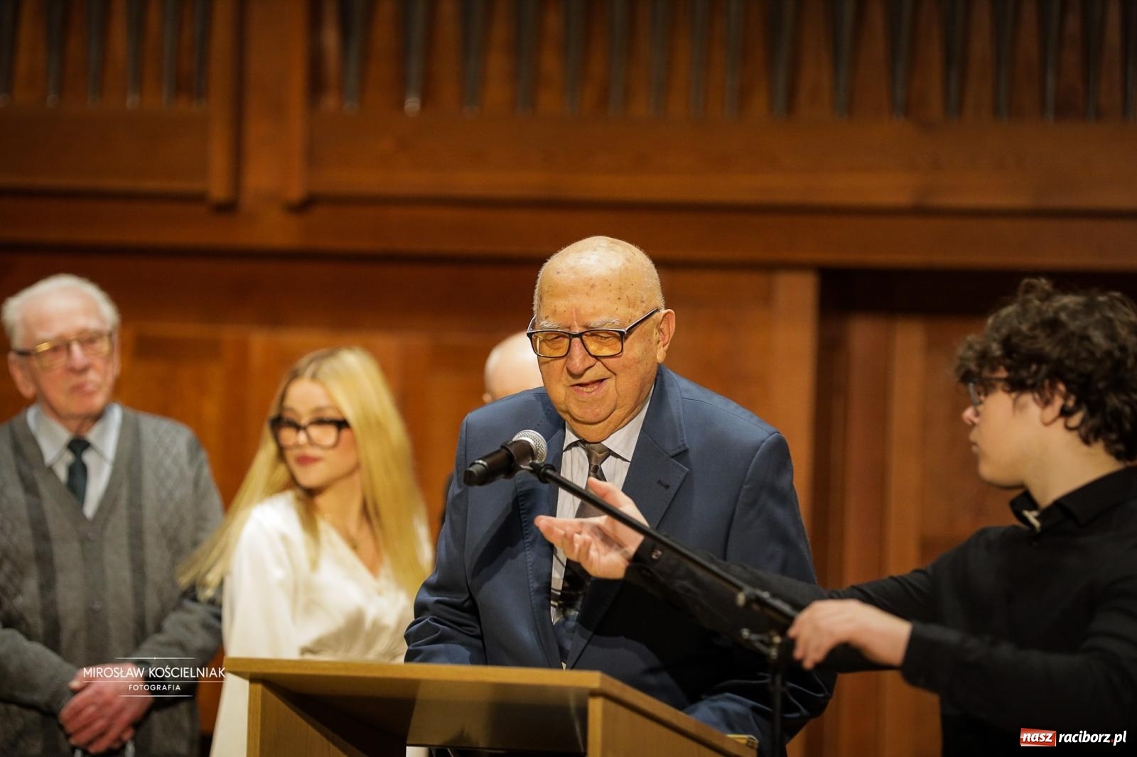 Zdjęcie w galerii na portalu naszraciborz.pl: Jesteśmy z Kasprowicza. Jubileusz 80-lecia I Liceum Ogólnokształcącego w Raciborzu na bis! [FOTO i WIDEO] wiadomości z regionu