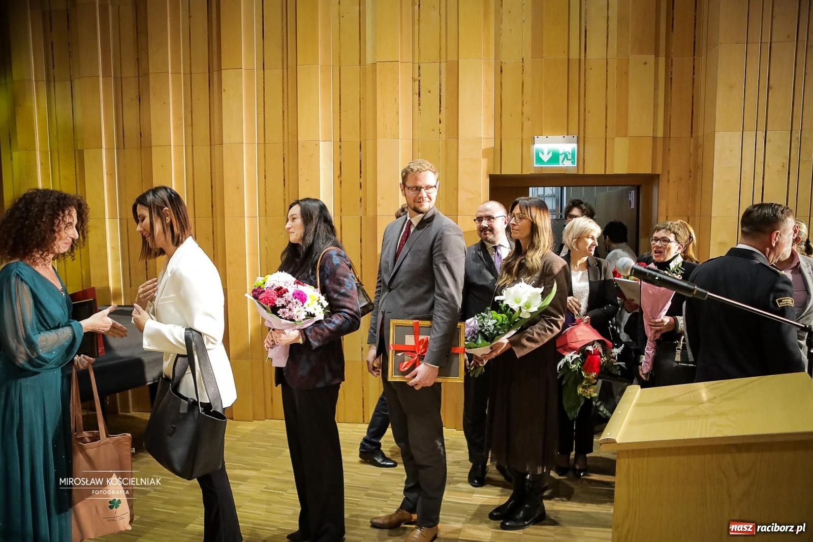 Zdjęcie w galerii na portalu naszraciborz.pl: Jesteśmy z Kasprowicza. Jubileusz 80-lecia I Liceum Ogólnokształcącego w Raciborzu na bis! [FOTO i WIDEO] wiadomości z regionu
