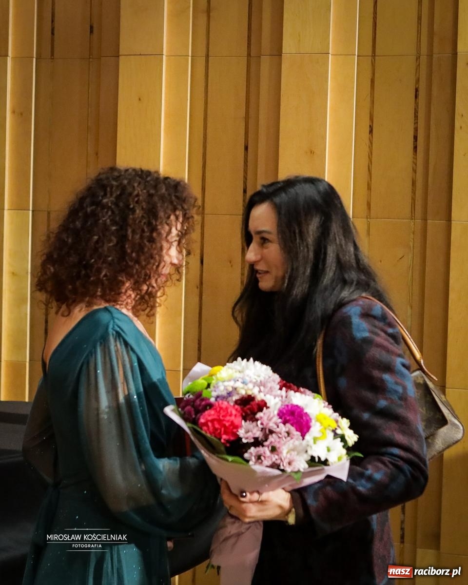 Zdjęcie w galerii na portalu naszraciborz.pl: Jesteśmy z Kasprowicza. Jubileusz 80-lecia I Liceum Ogólnokształcącego w Raciborzu na bis! [FOTO i WIDEO] wiadomości z regionu