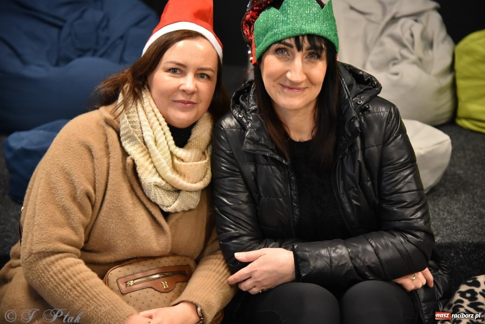 Zdjęcie w galerii na portalu naszraciborz.pl: Bajkowy Zamek Piastowski gościł Pociąg Świątecznych Marzeń [FOTO i WIDEO] wiadomości z regionu