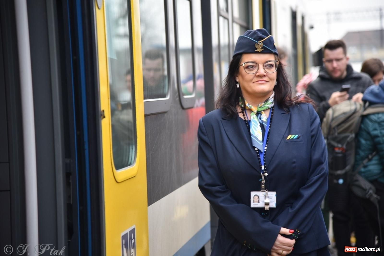 Zdjęcie w galerii na portalu naszraciborz.pl: Bajkowy Zamek Piastowski gościł Pociąg Świątecznych Marzeń [FOTO i WIDEO] wiadomości z regionu