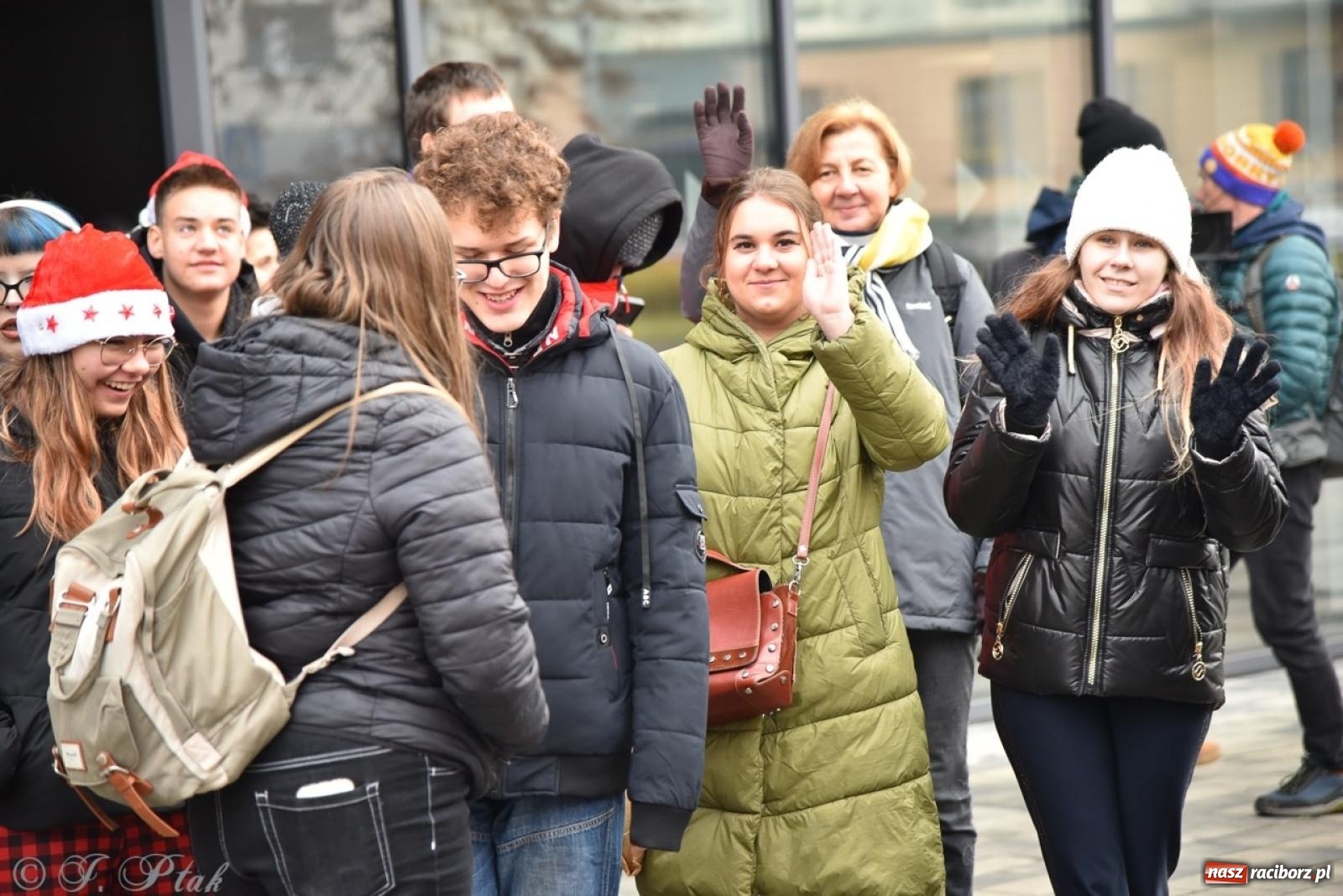 Zdjęcie w galerii na portalu naszraciborz.pl: Bajkowy Zamek Piastowski gościł Pociąg Świątecznych Marzeń [FOTO i WIDEO] wiadomości z regionu