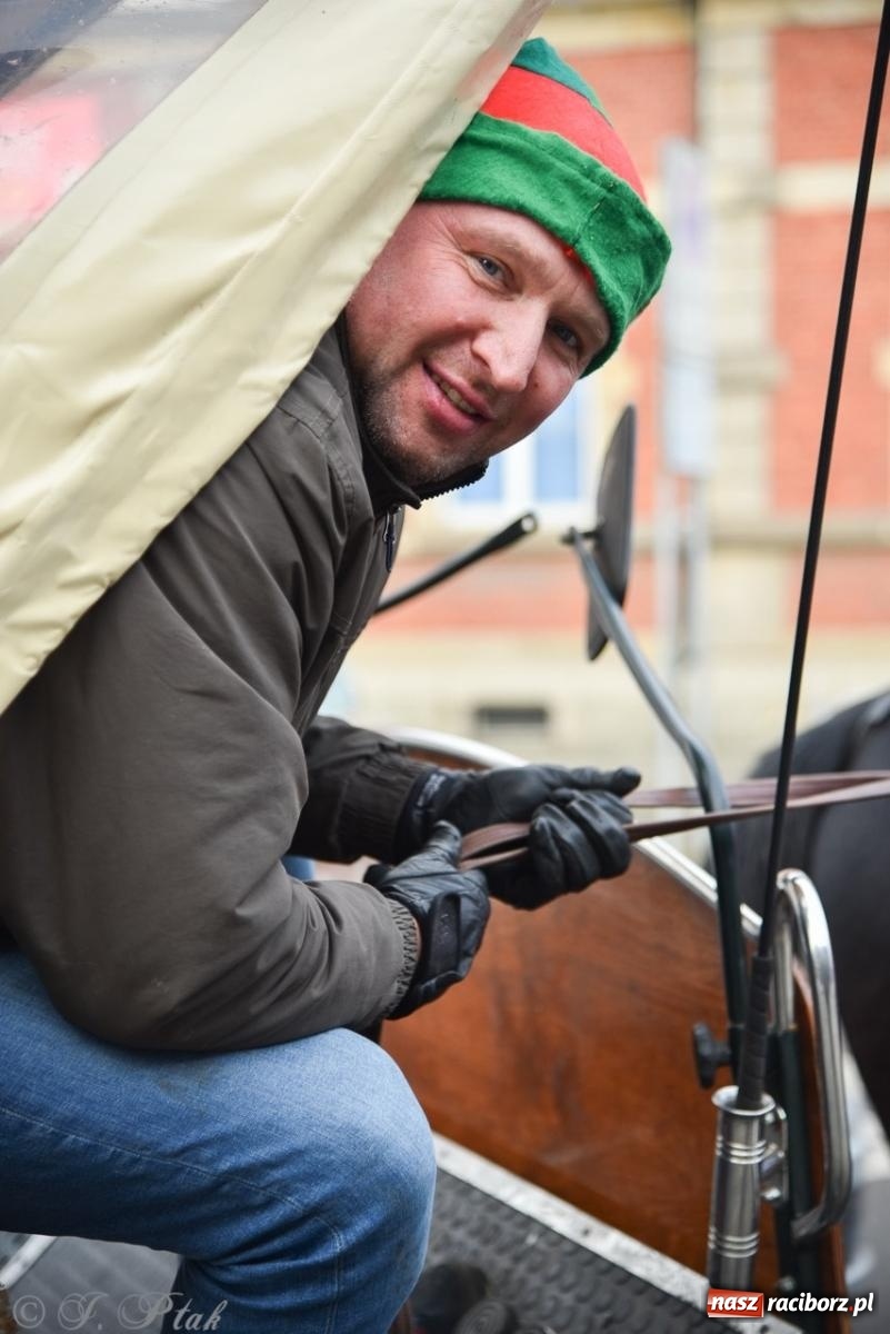 Zdjęcie w galerii na portalu naszraciborz.pl: Bajkowy Zamek Piastowski gościł Pociąg Świątecznych Marzeń [FOTO i WIDEO] wiadomości z regionu