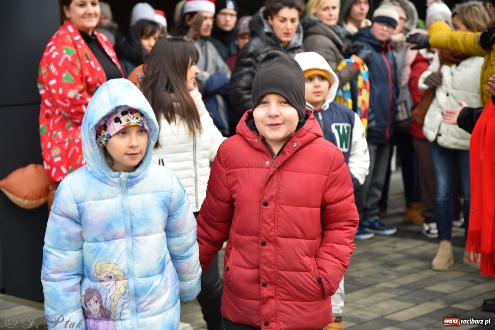 Zdjęcie w galerii na portalu naszraciborz.pl: Bajkowy Zamek Piastowski gościł Pociąg Świątecznych Marzeń [FOTO i WIDEO] wiadomości z regionu