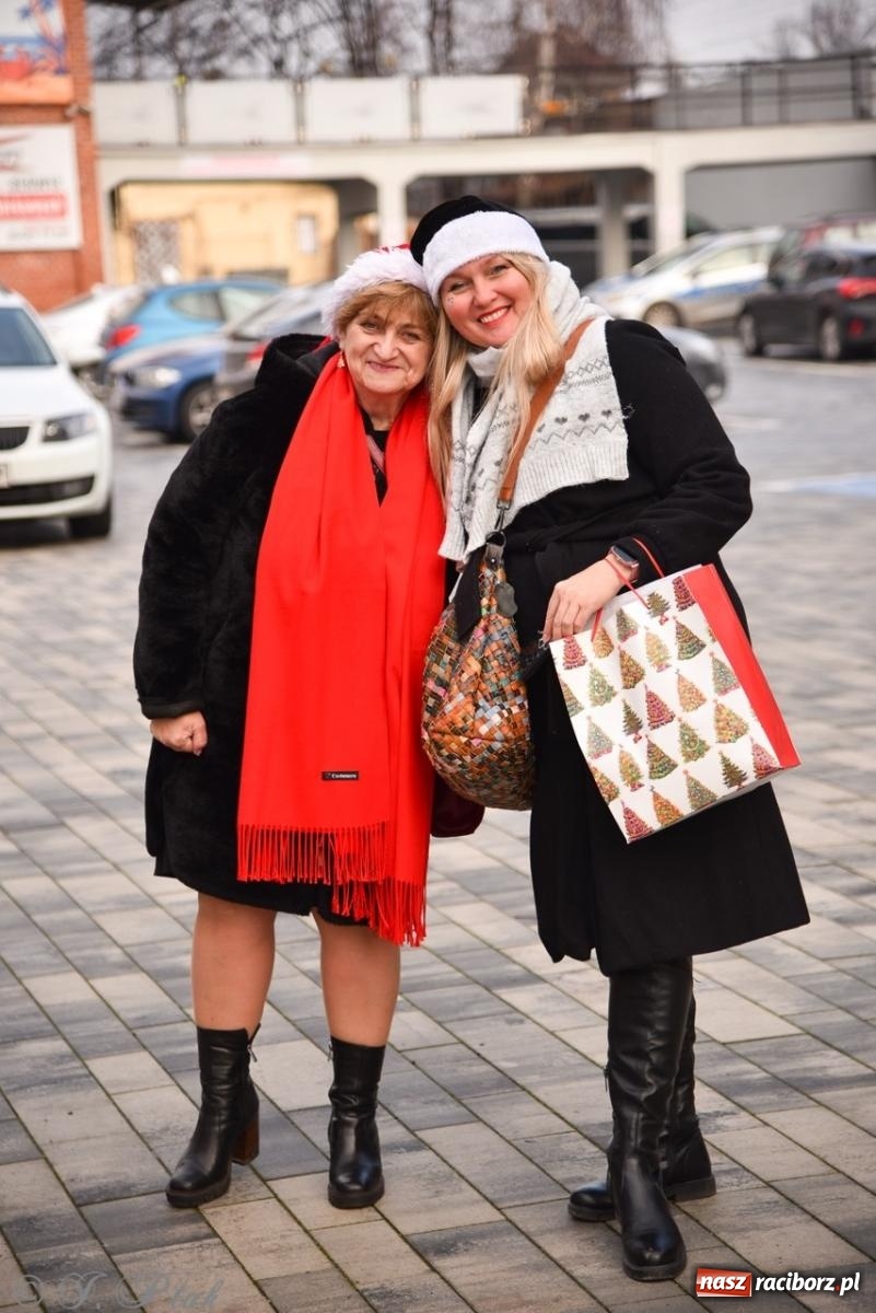 Zdjęcie w galerii na portalu naszraciborz.pl: Bajkowy Zamek Piastowski gościł Pociąg Świątecznych Marzeń [FOTO i WIDEO] wiadomości z regionu