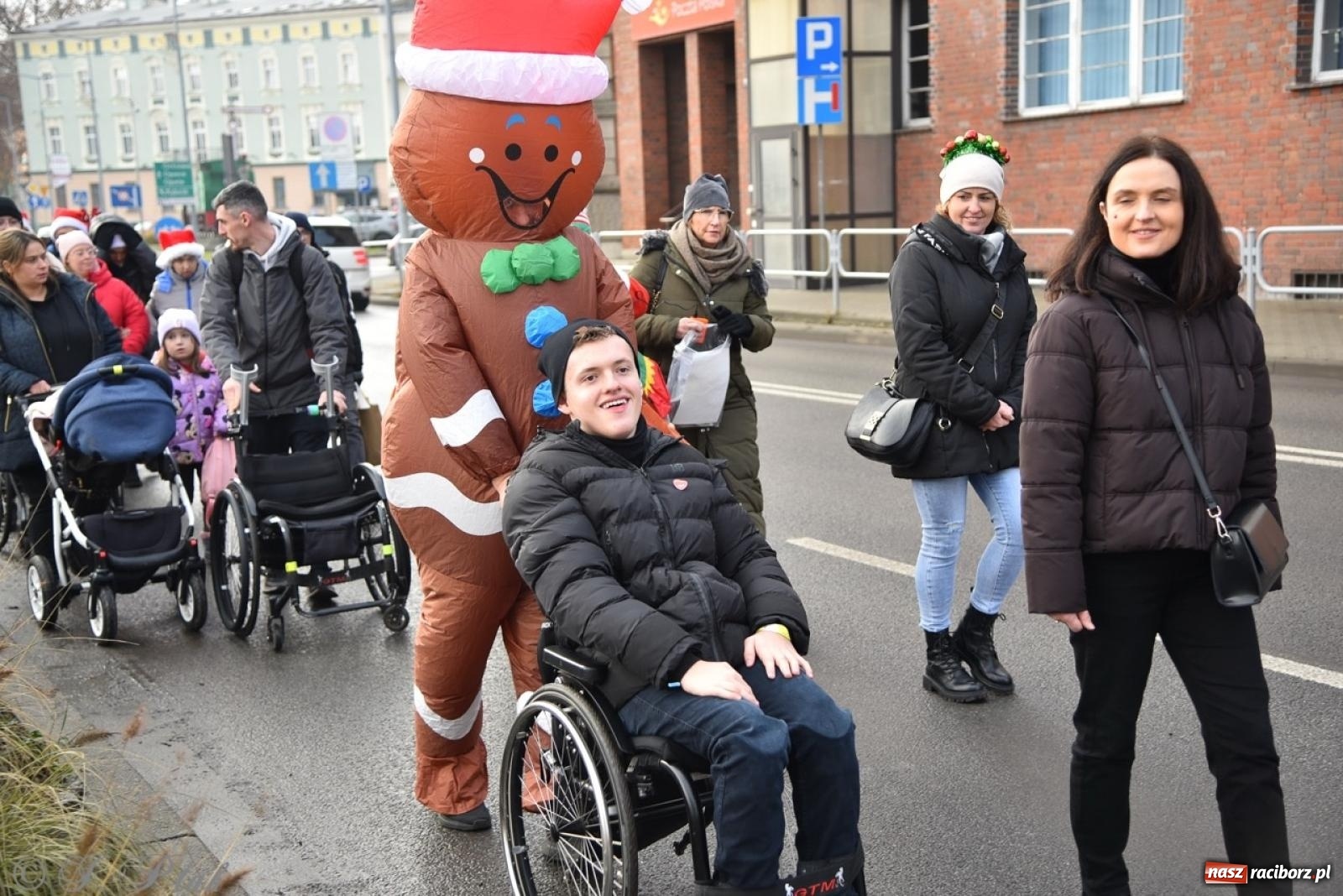 Zdjęcie w galerii na portalu naszraciborz.pl: Bajkowy Zamek Piastowski gościł Pociąg Świątecznych Marzeń [FOTO i WIDEO] wiadomości z regionu