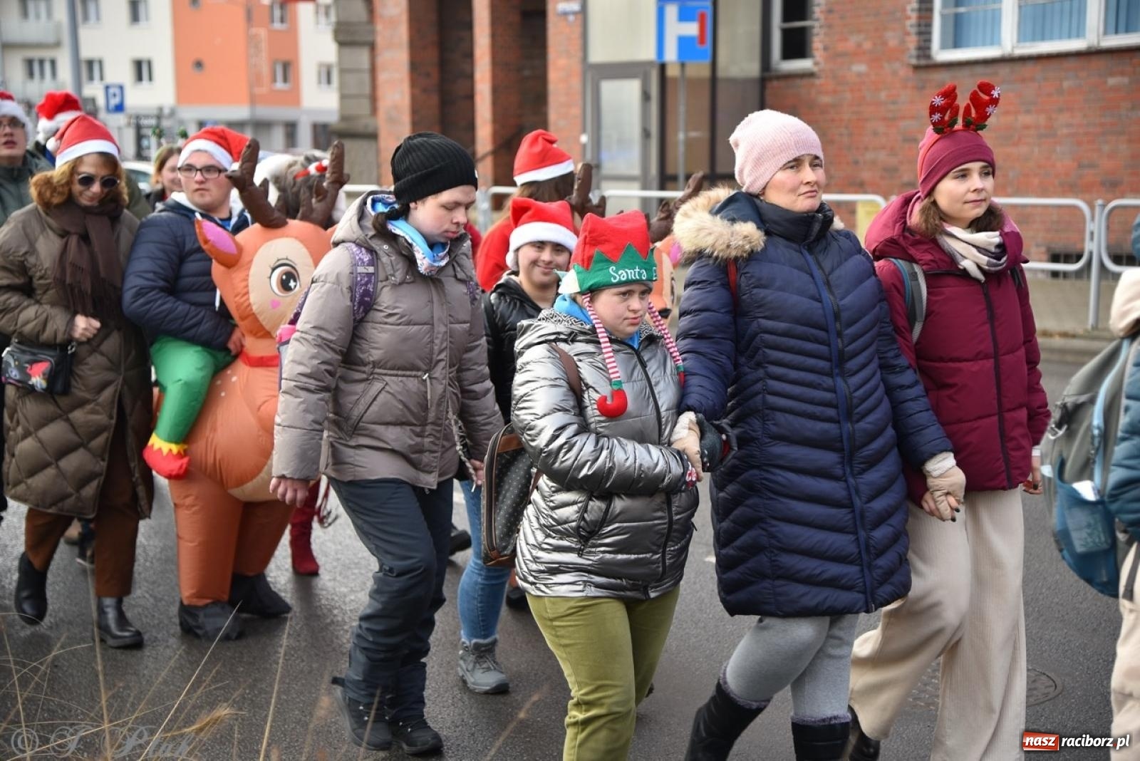 Zdjęcie w galerii na portalu naszraciborz.pl: Bajkowy Zamek Piastowski gościł Pociąg Świątecznych Marzeń [FOTO i WIDEO] wiadomości z regionu